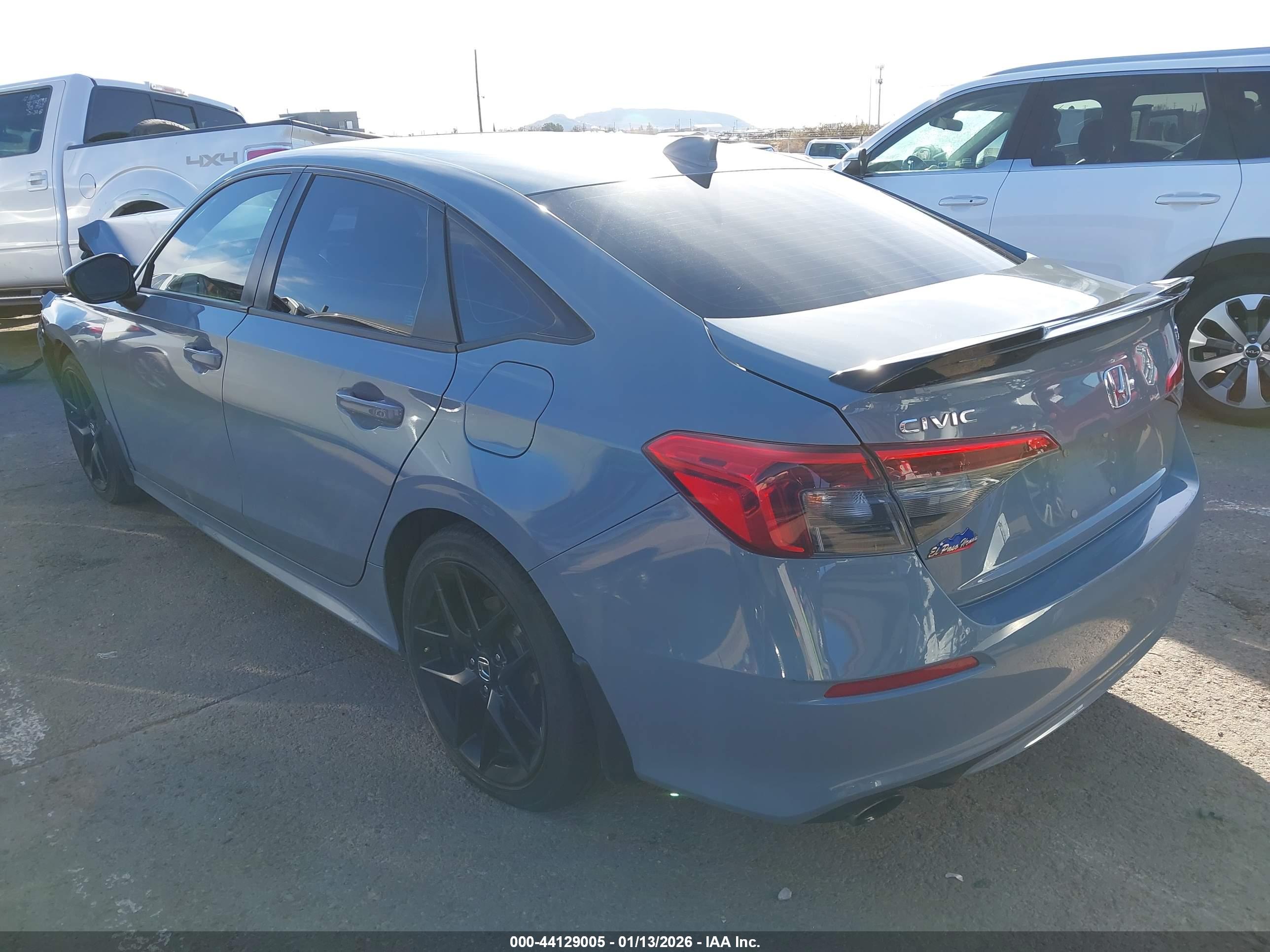 HONDA CIVIC image 3