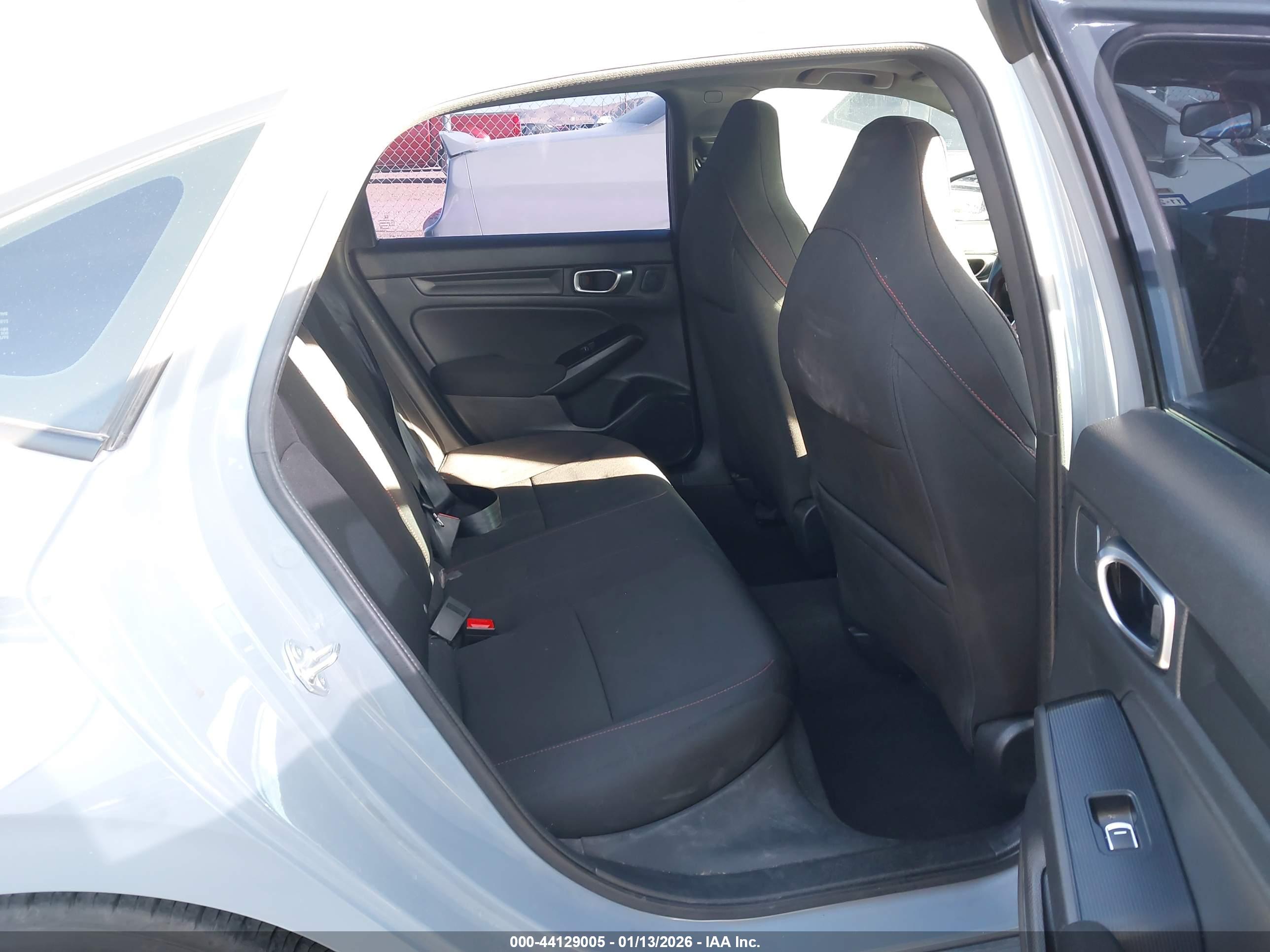 HONDA CIVIC image 8
