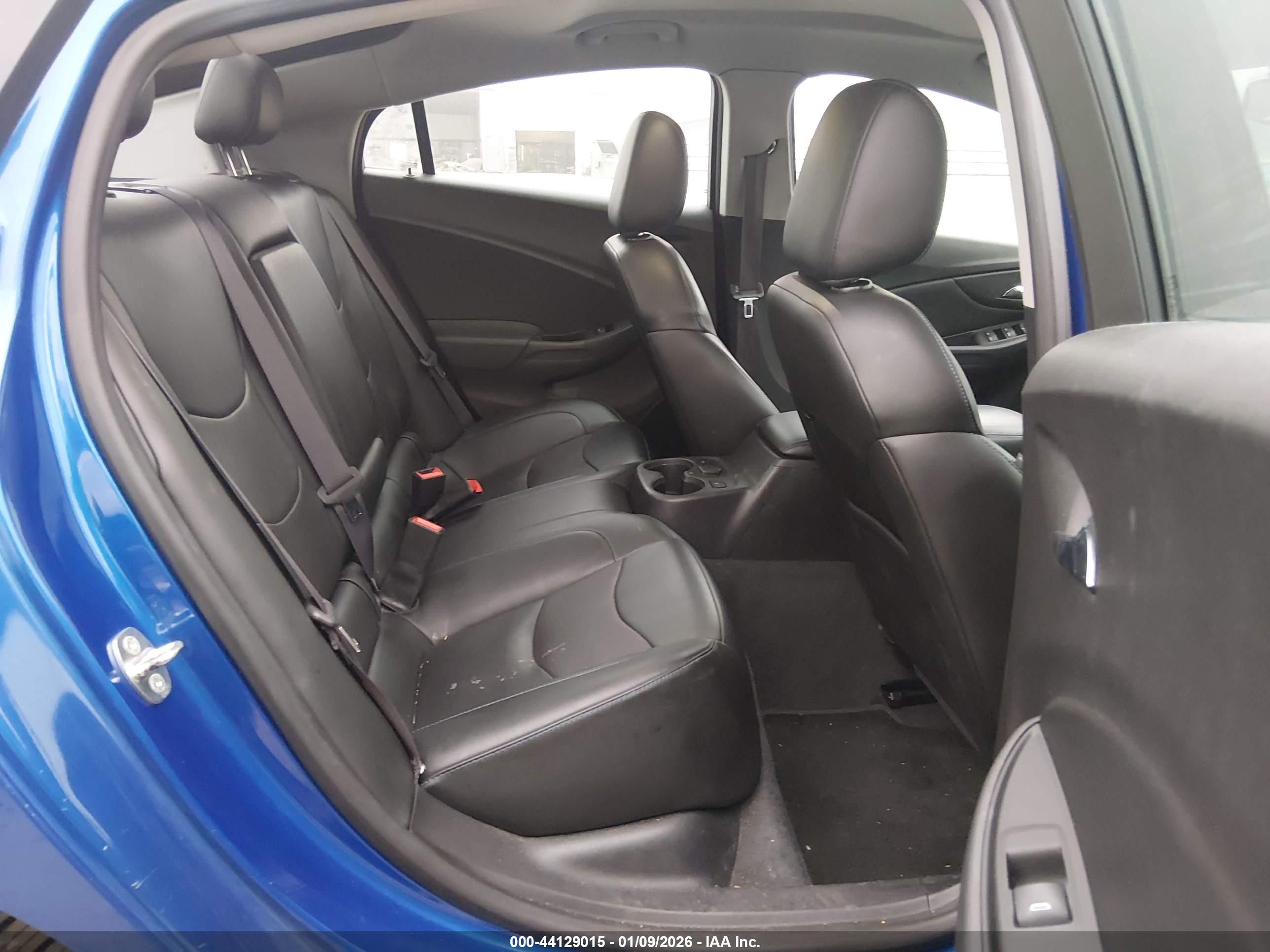 CHEVROLET VOLT image 8