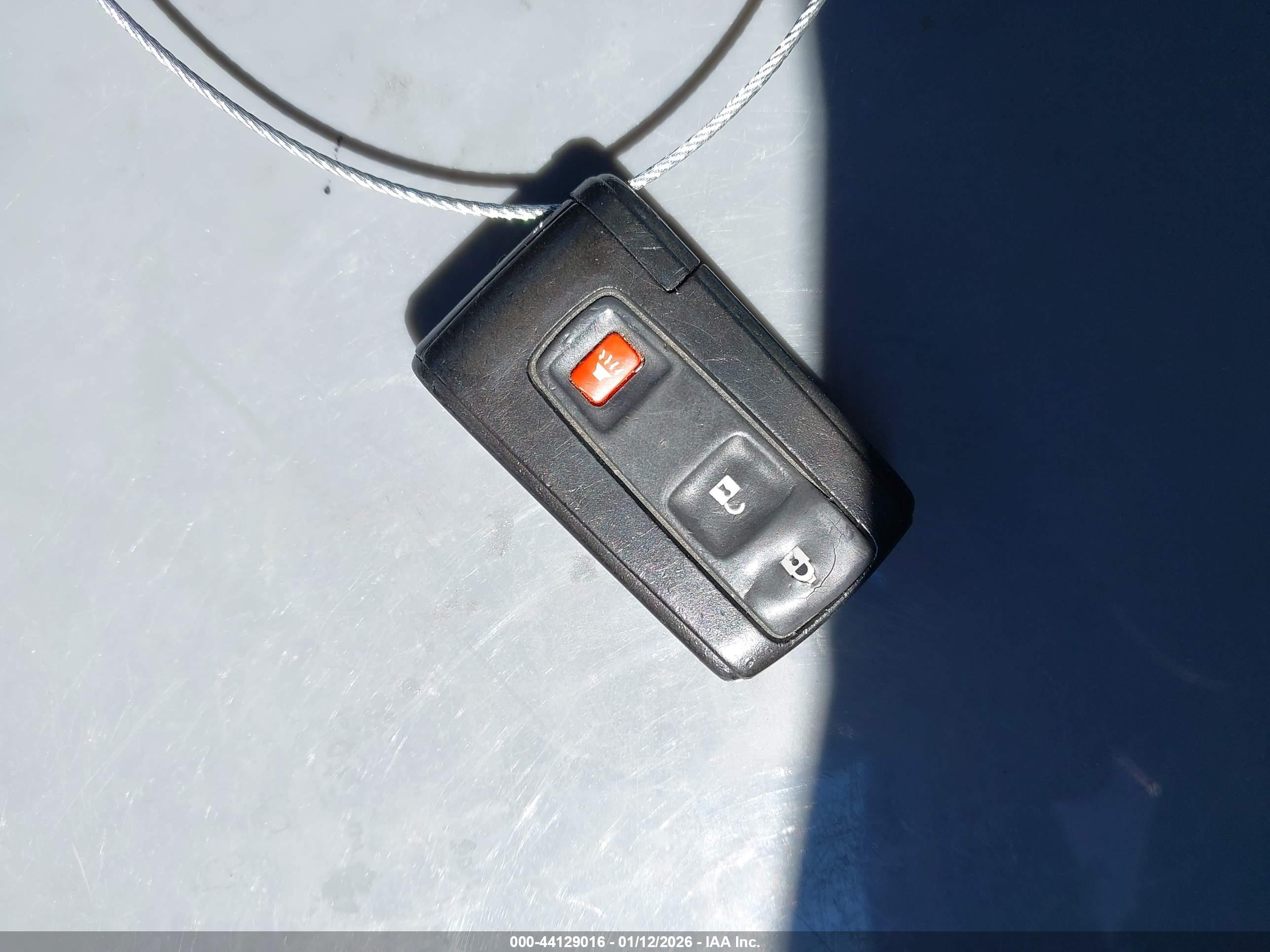 TOYOTA PRIUS image 11