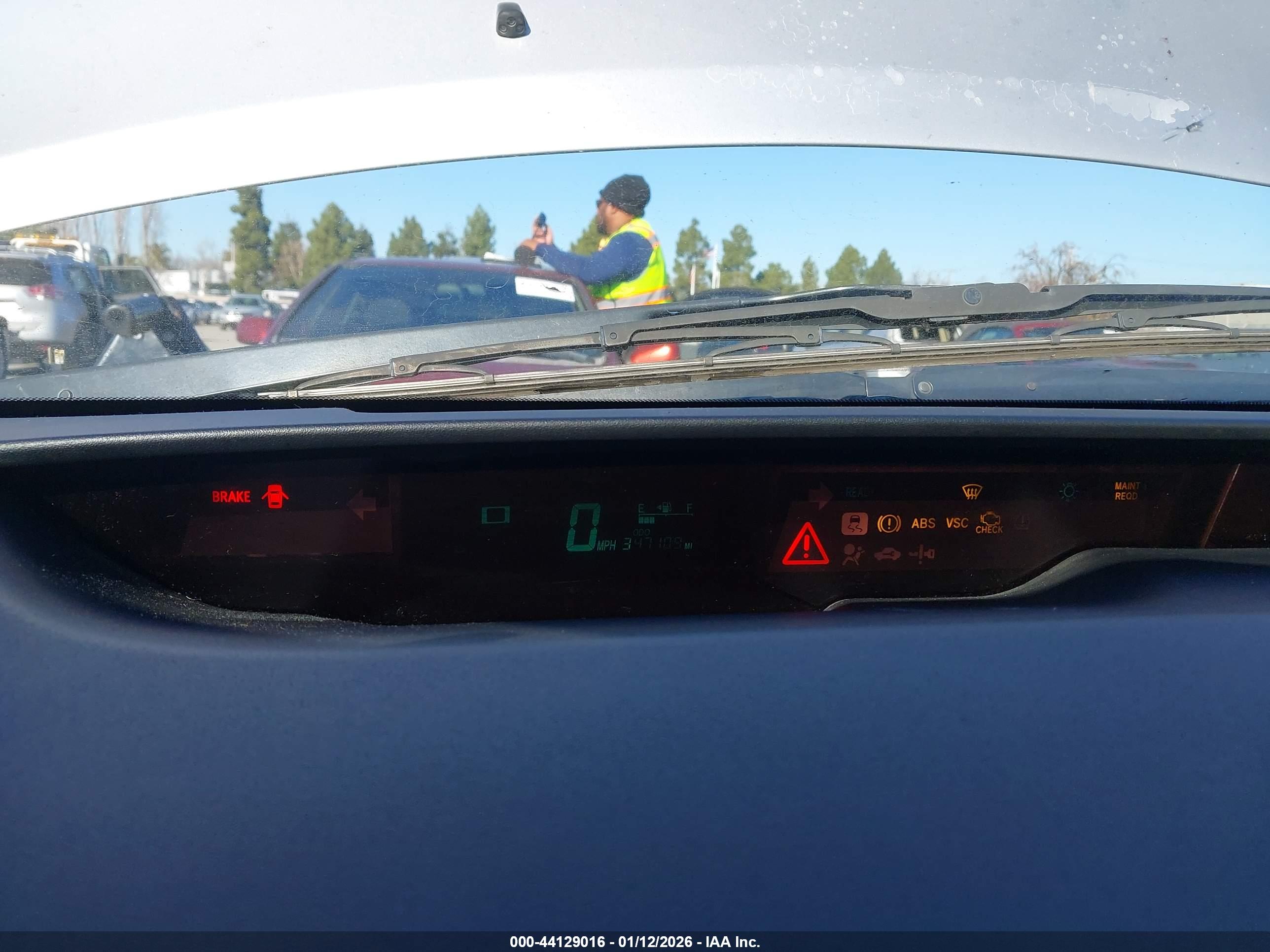 TOYOTA PRIUS image 7