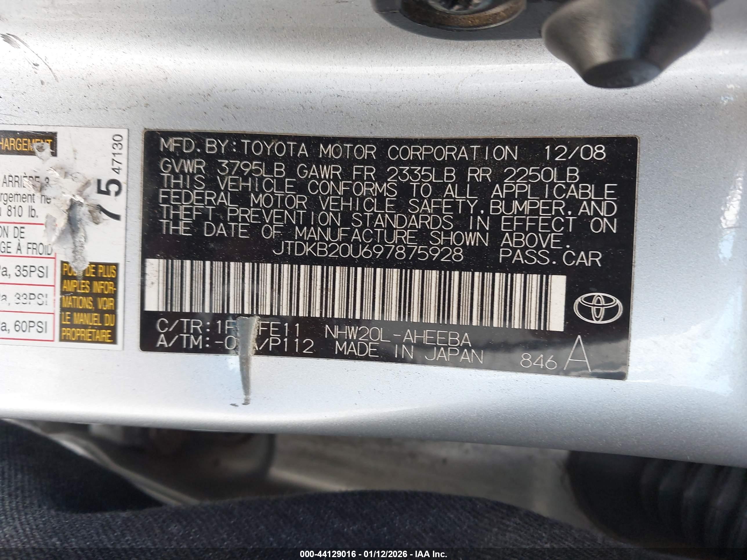 TOYOTA PRIUS image 9