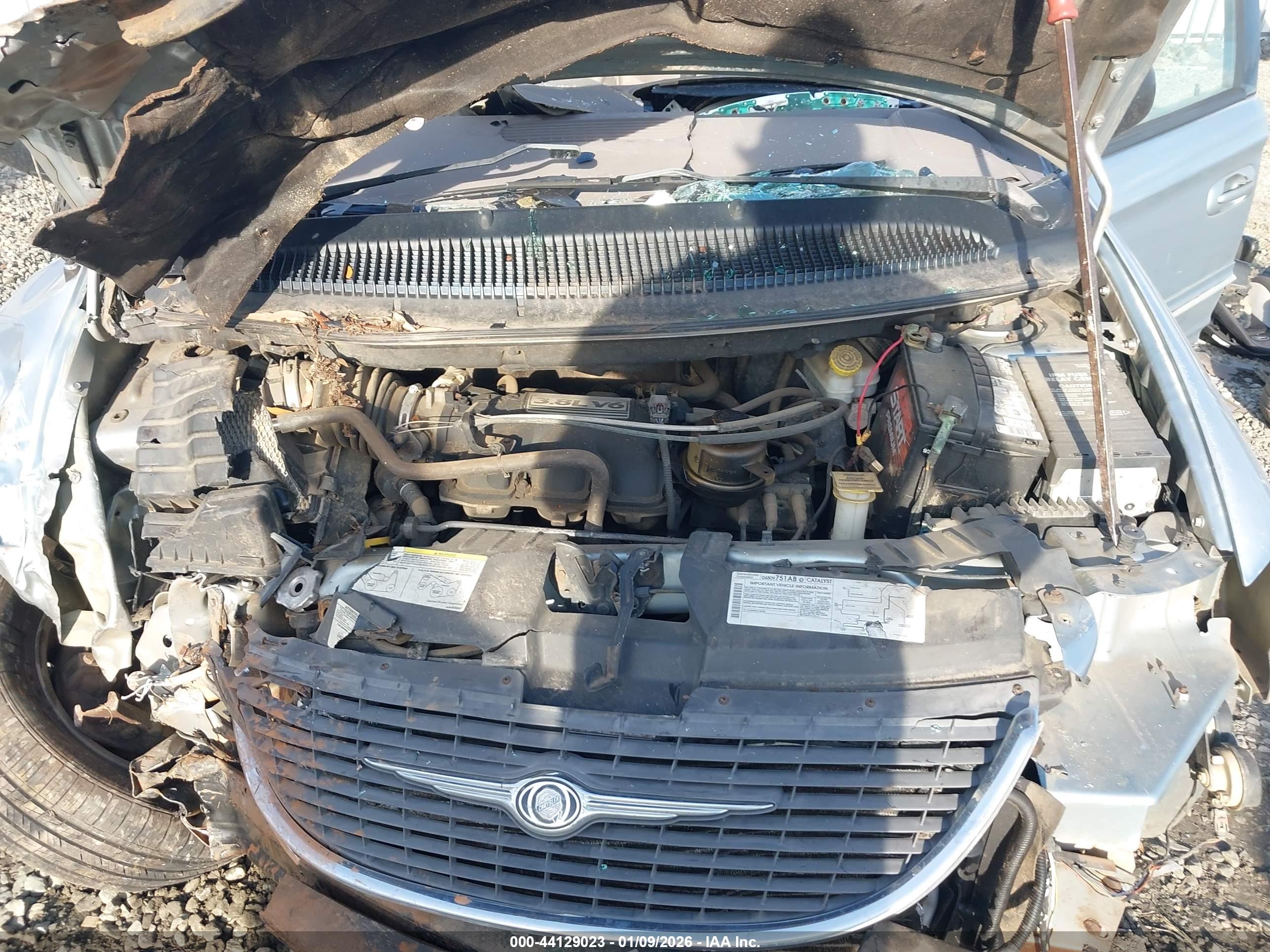 CHRYSLER TOWN image 10
