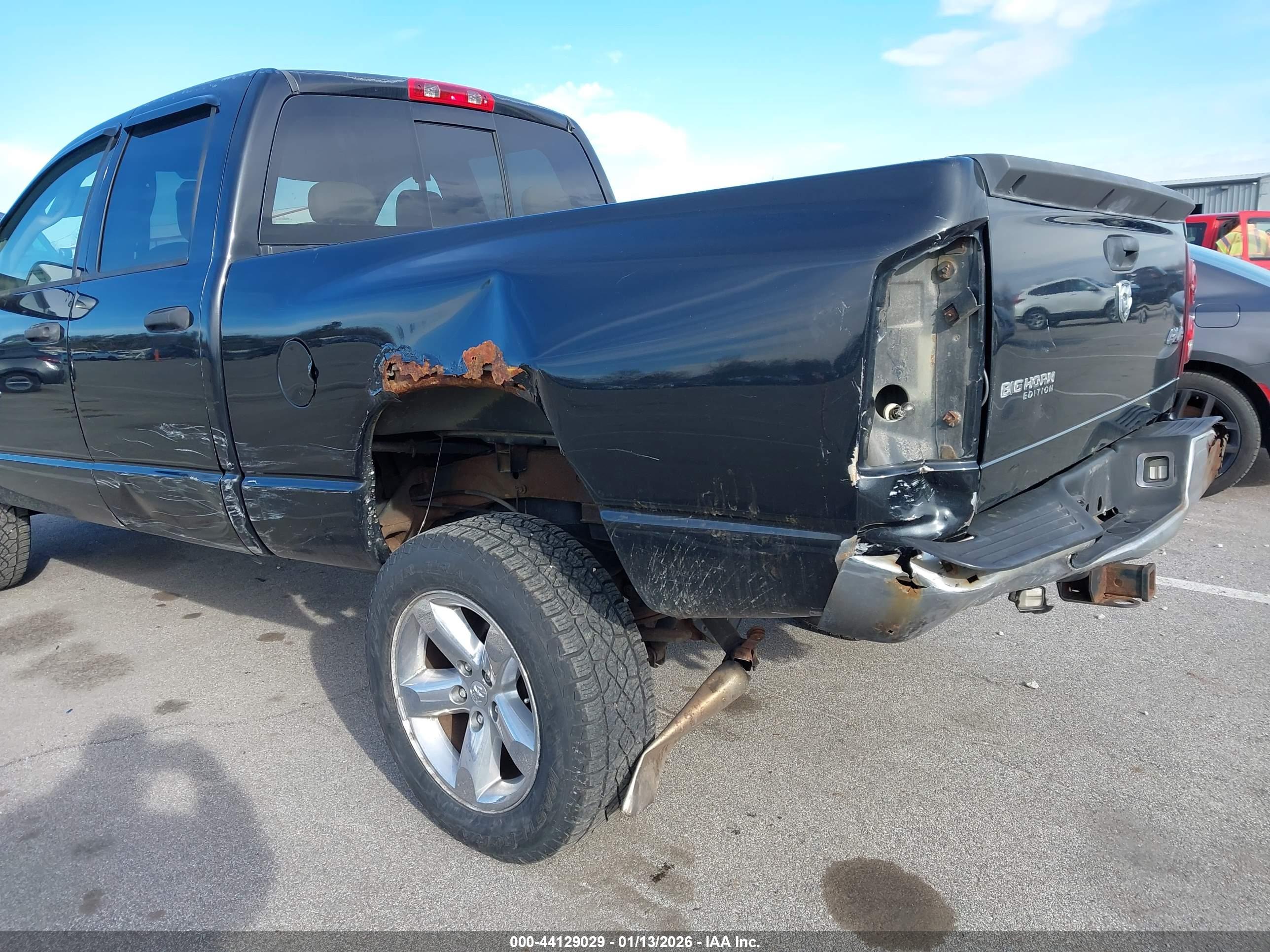 DODGE RAM image 6