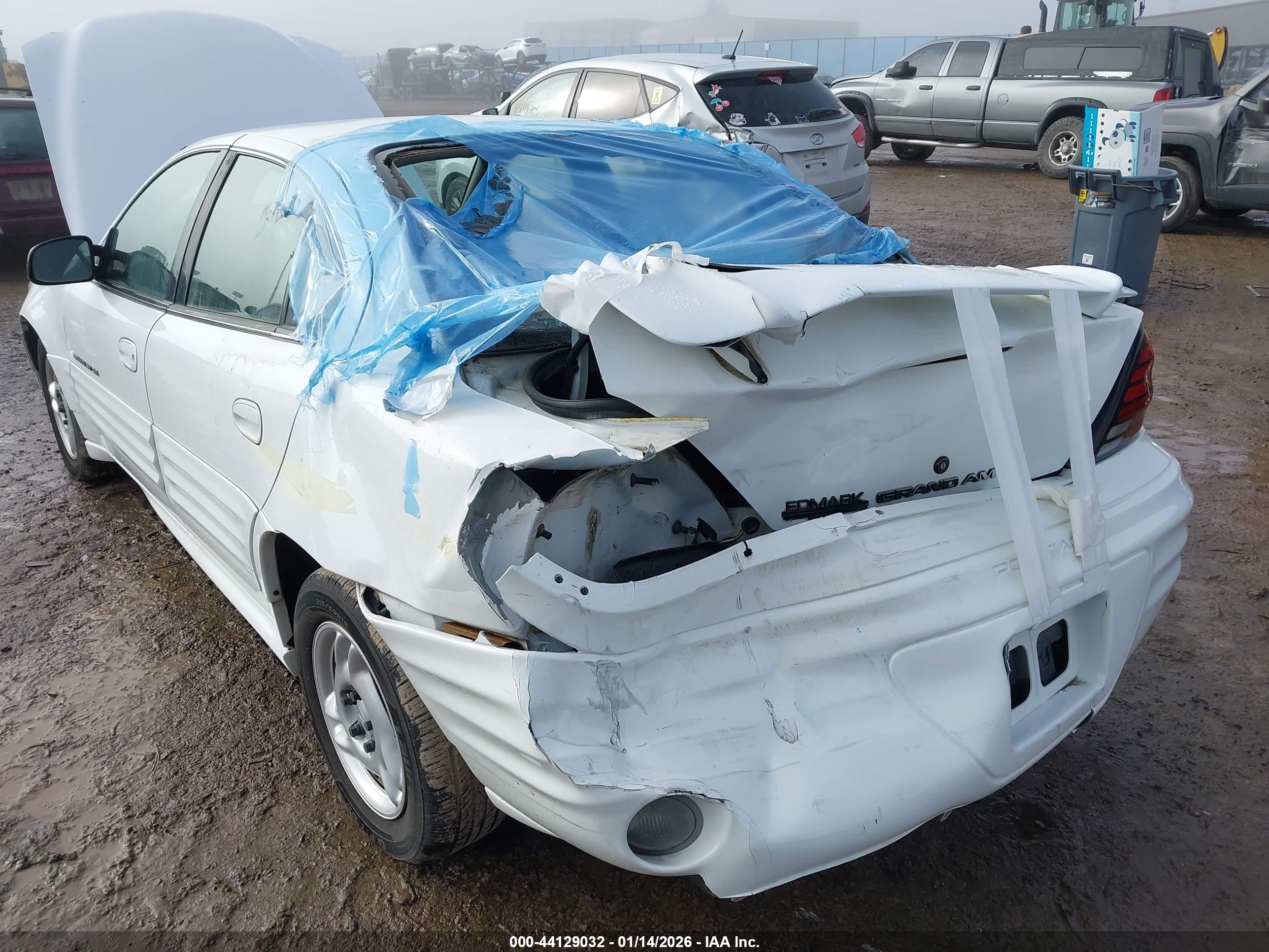 PONTIAC GRAND image 6