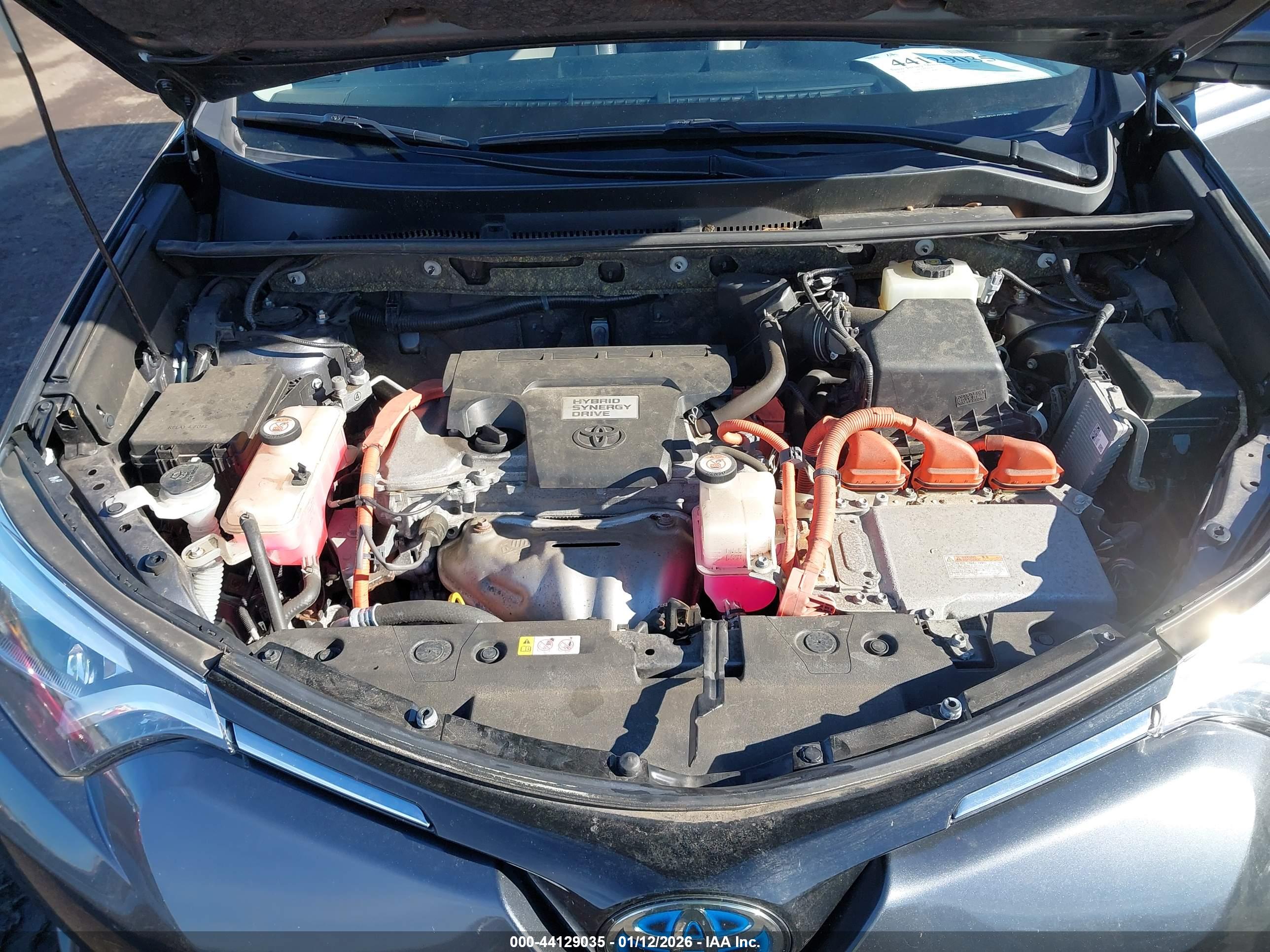 TOYOTA RAV4 image 10