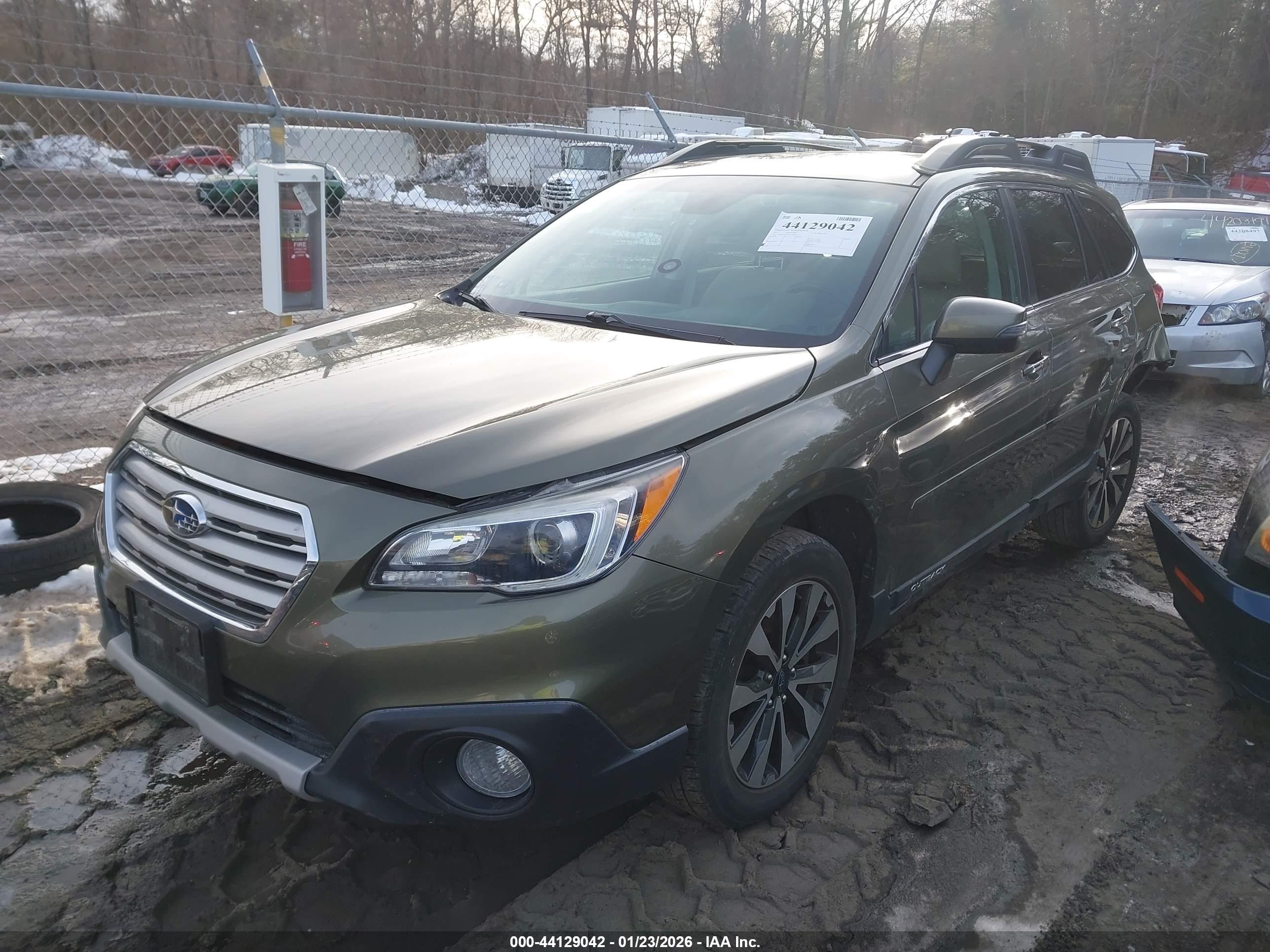 SUBARU OUTBACK image 2