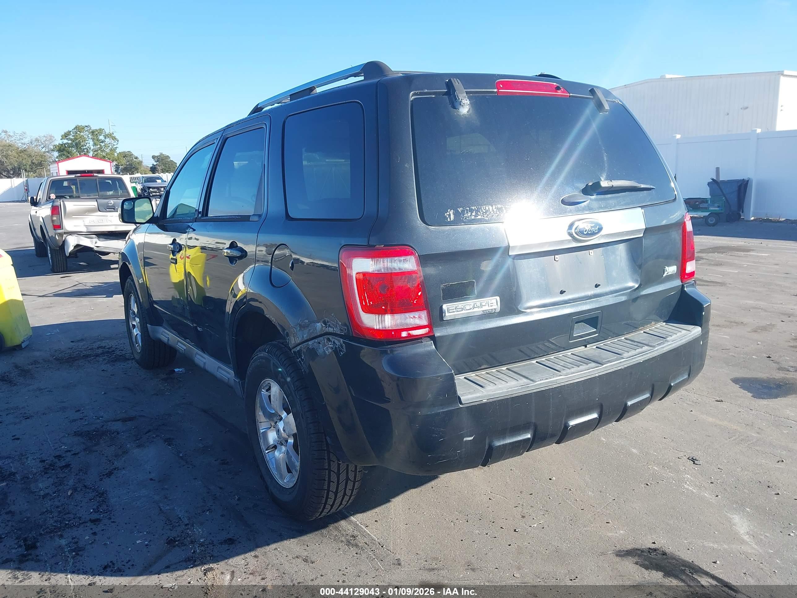 FORD ESCAPE image 3
