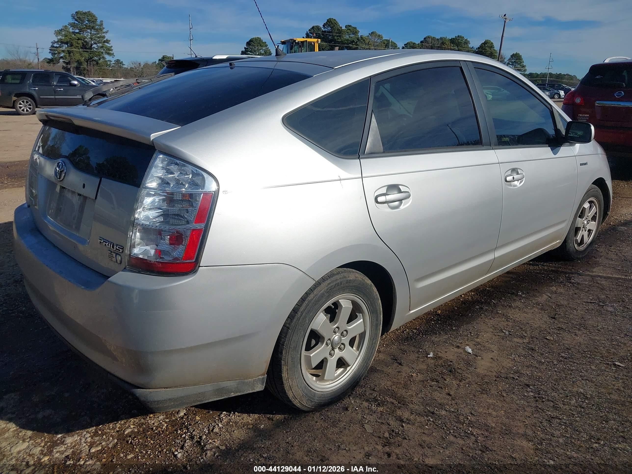 TOYOTA PRIUS image 4