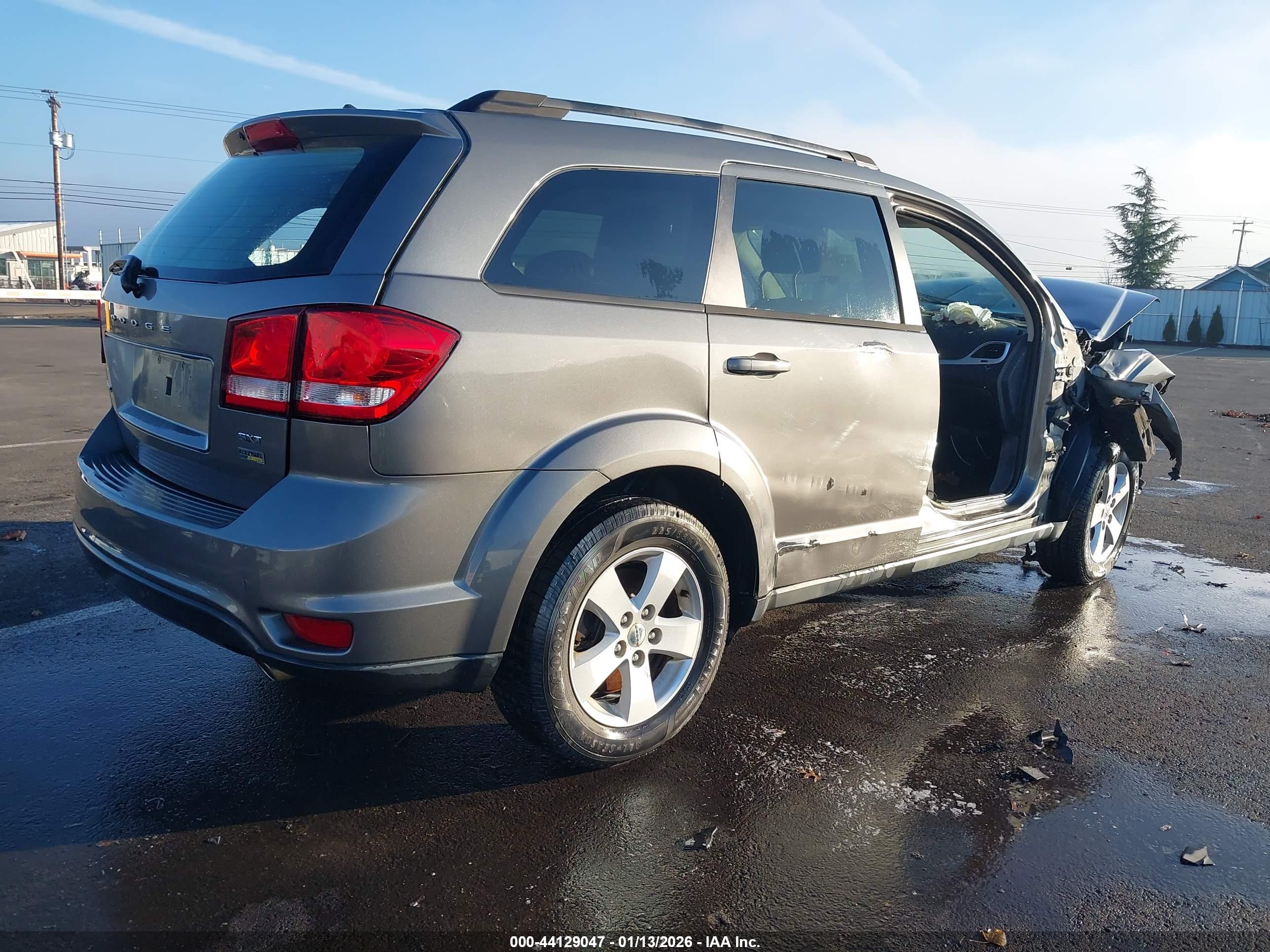 DODGE JOURNEY image 4
