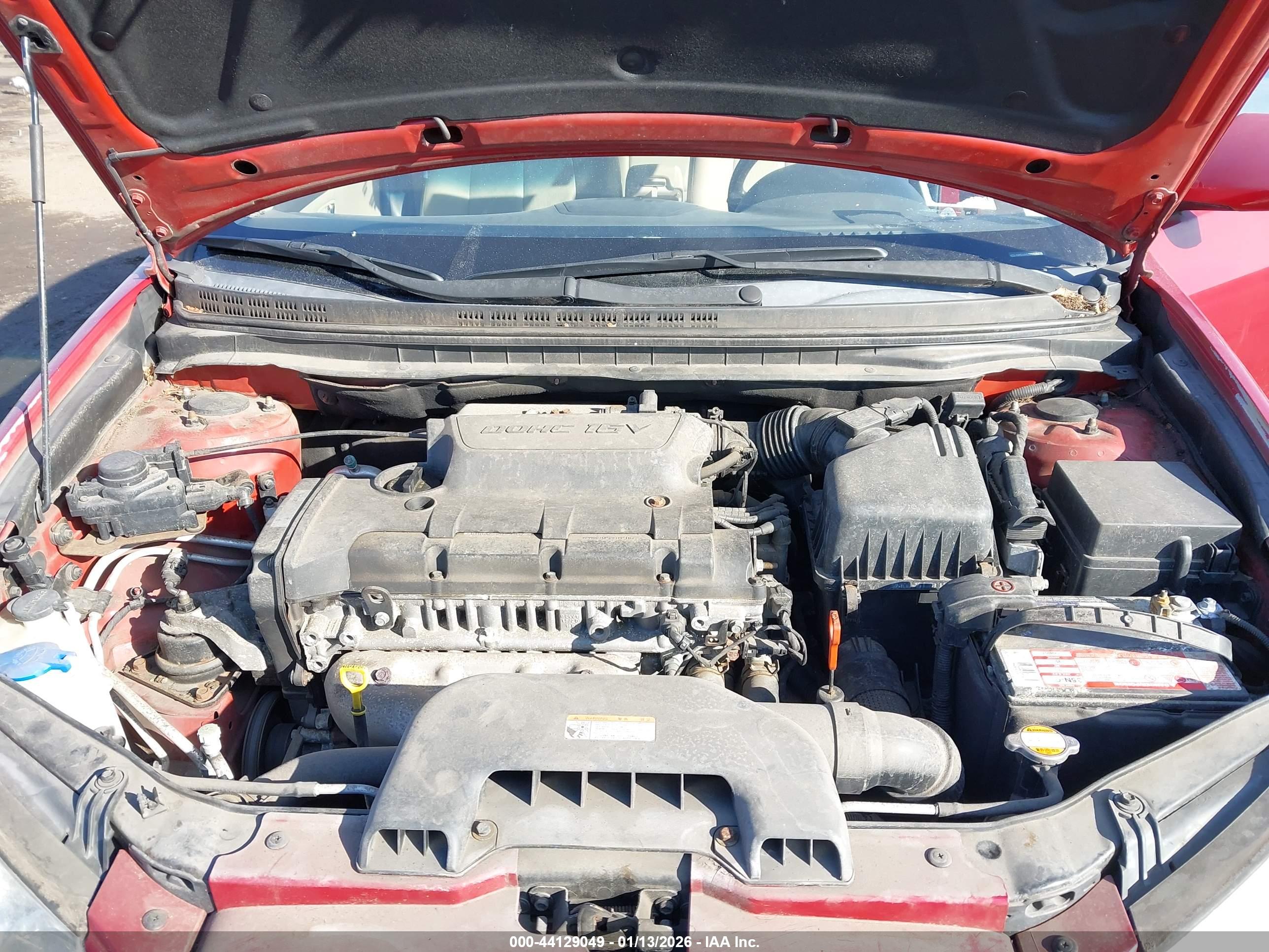 HYUNDAI ELANTRA image 10