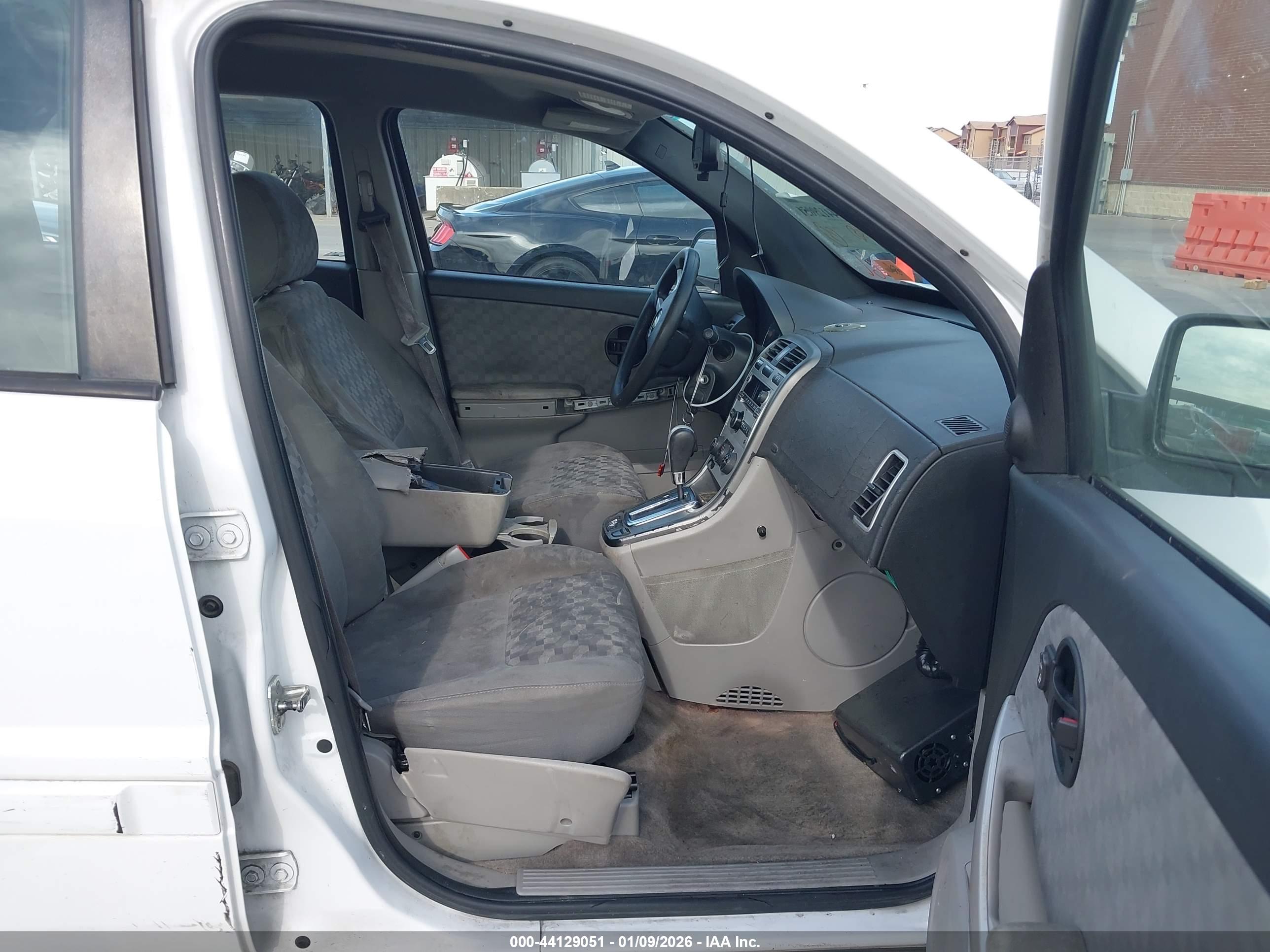 CHEVROLET EQUINOX image 5