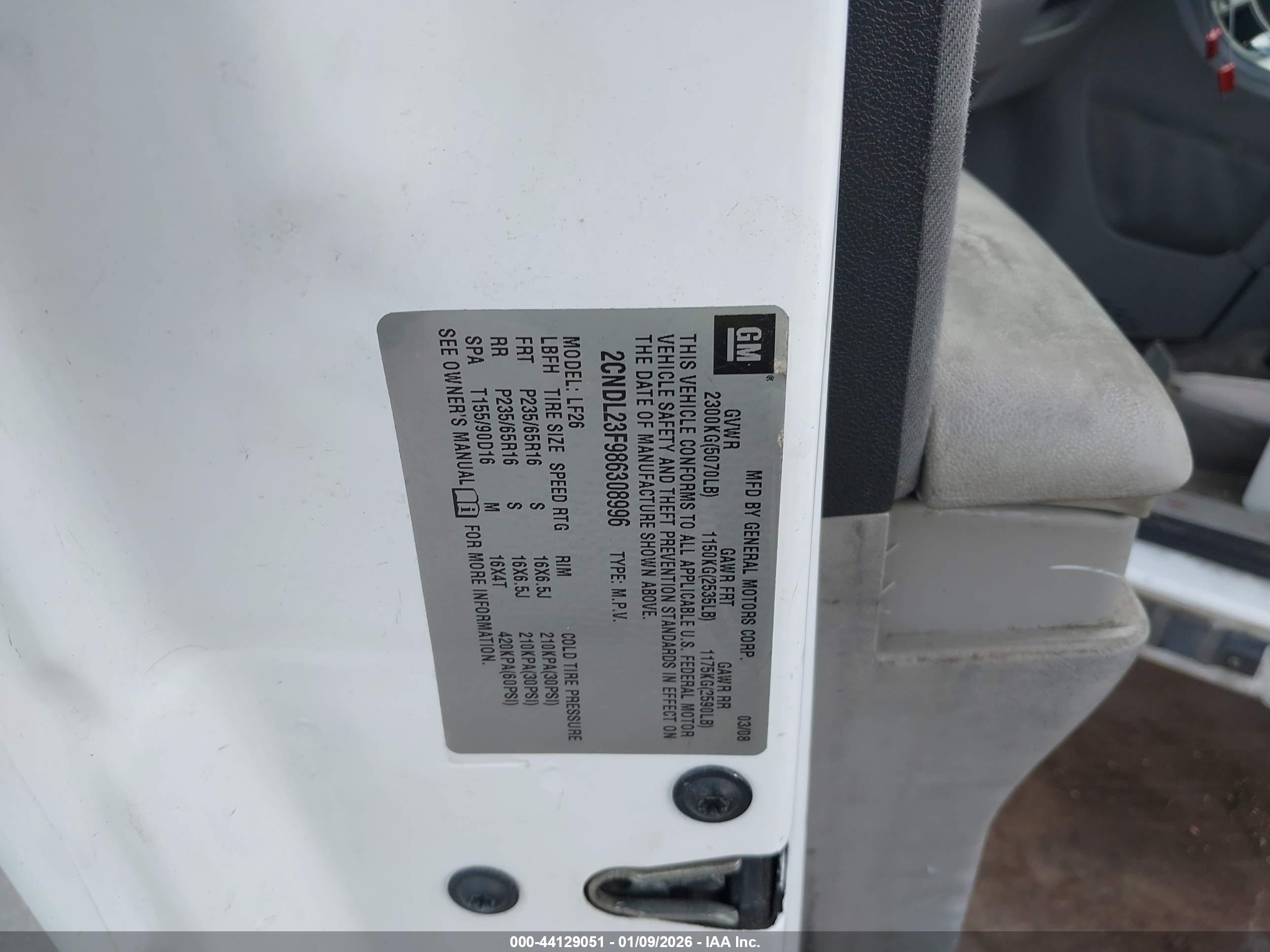 CHEVROLET EQUINOX image 9
