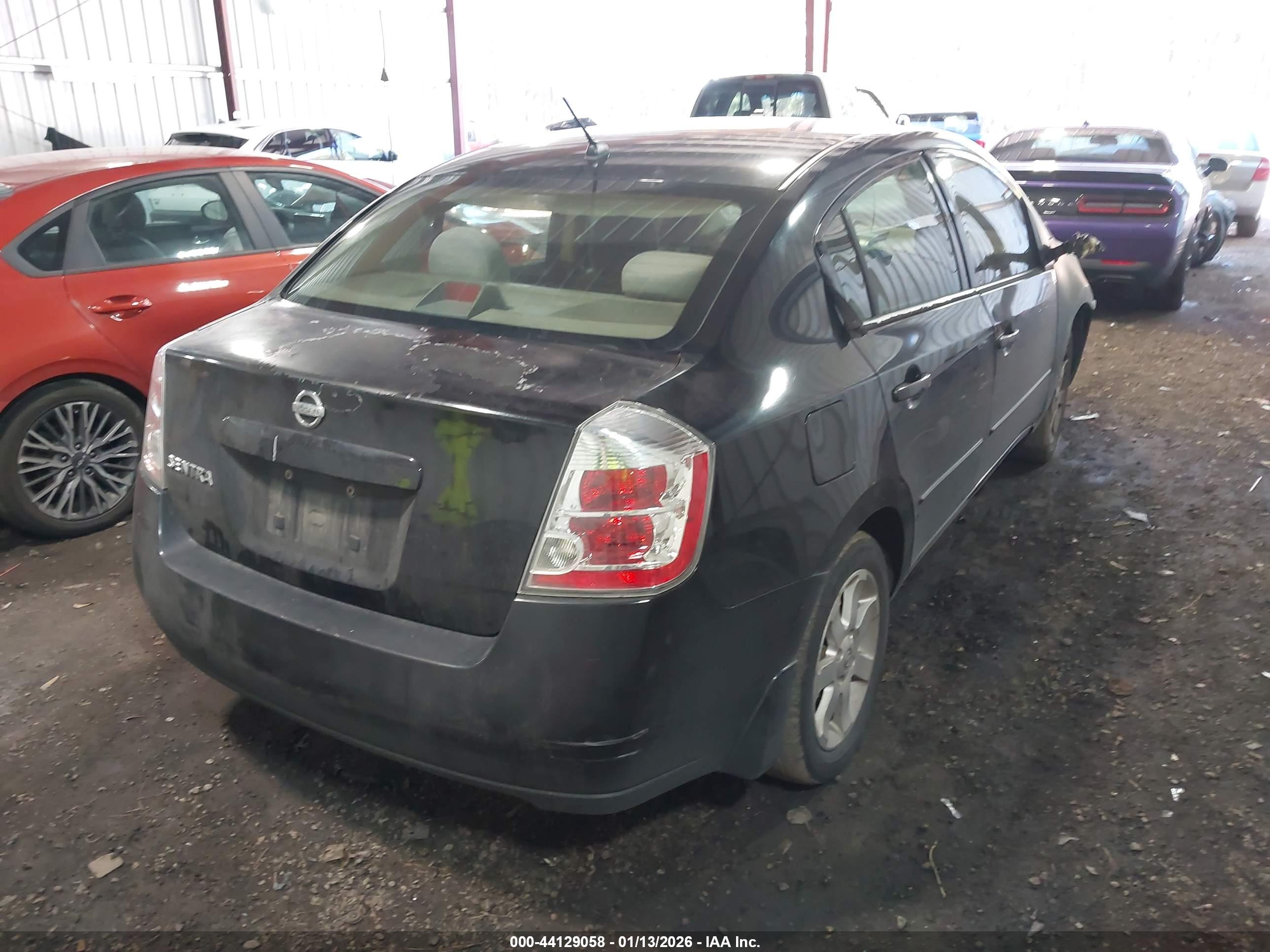NISSAN SENTRA image 4