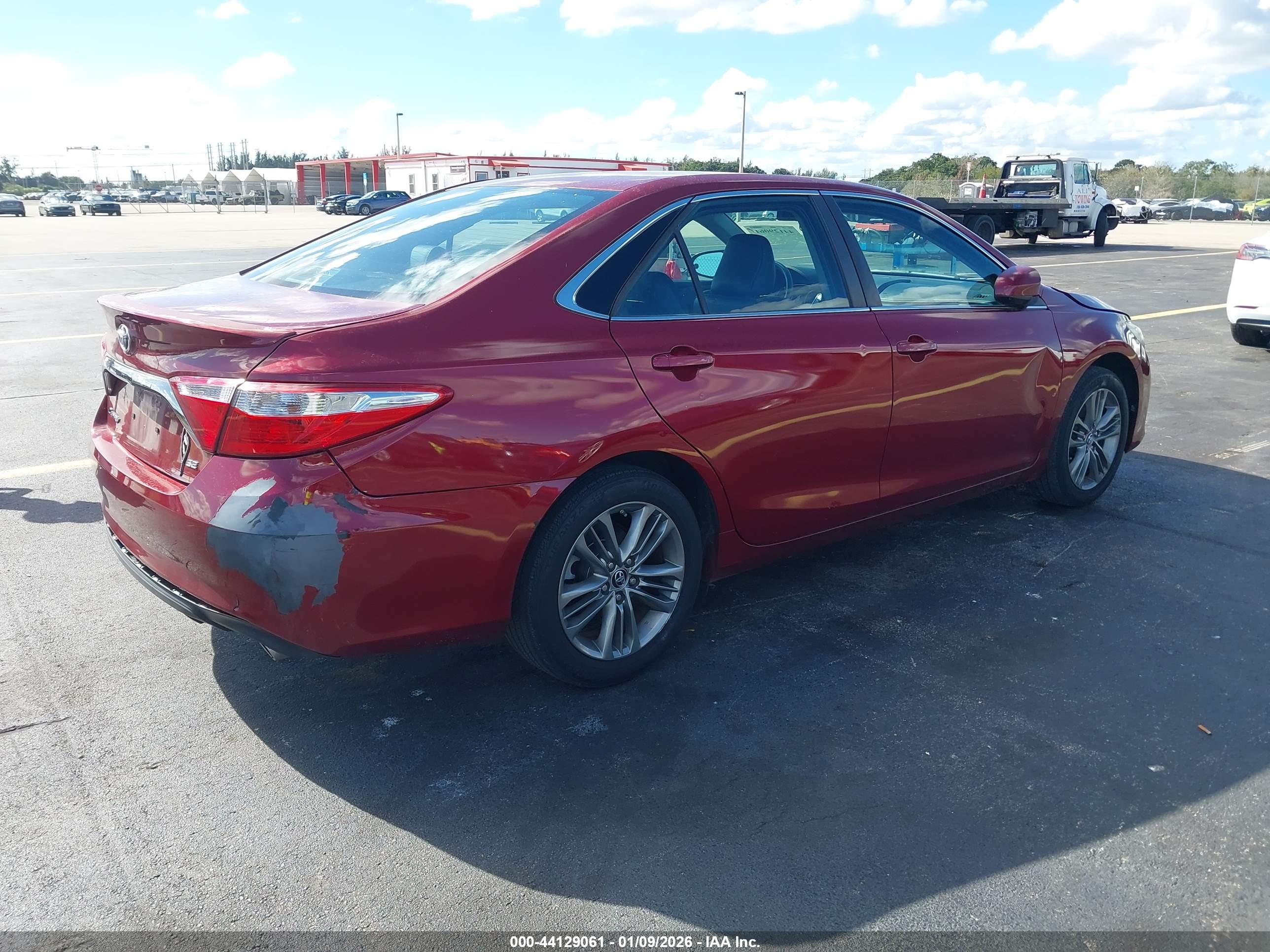 TOYOTA CAMRY image 4