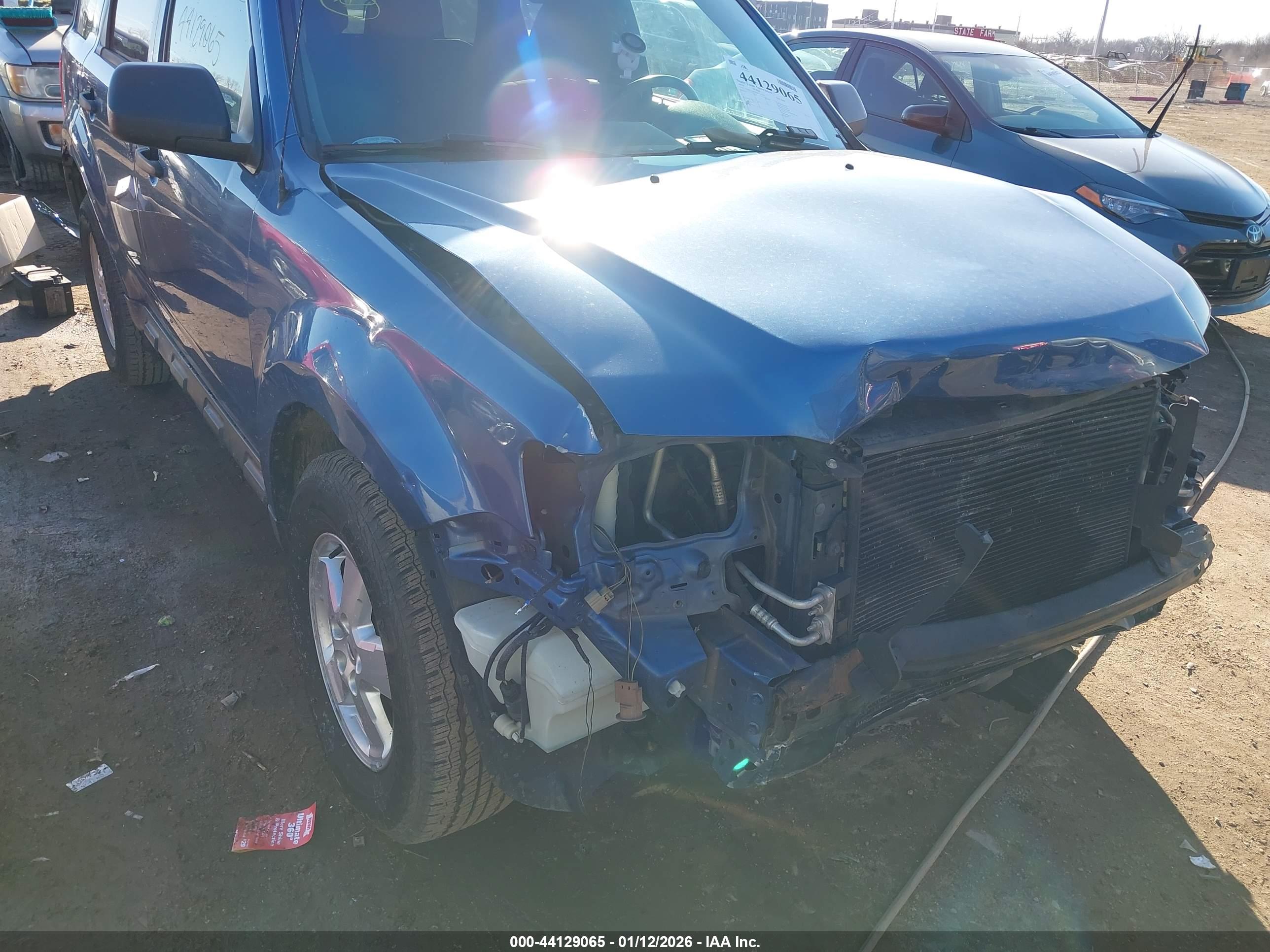 FORD ESCAPE image 6