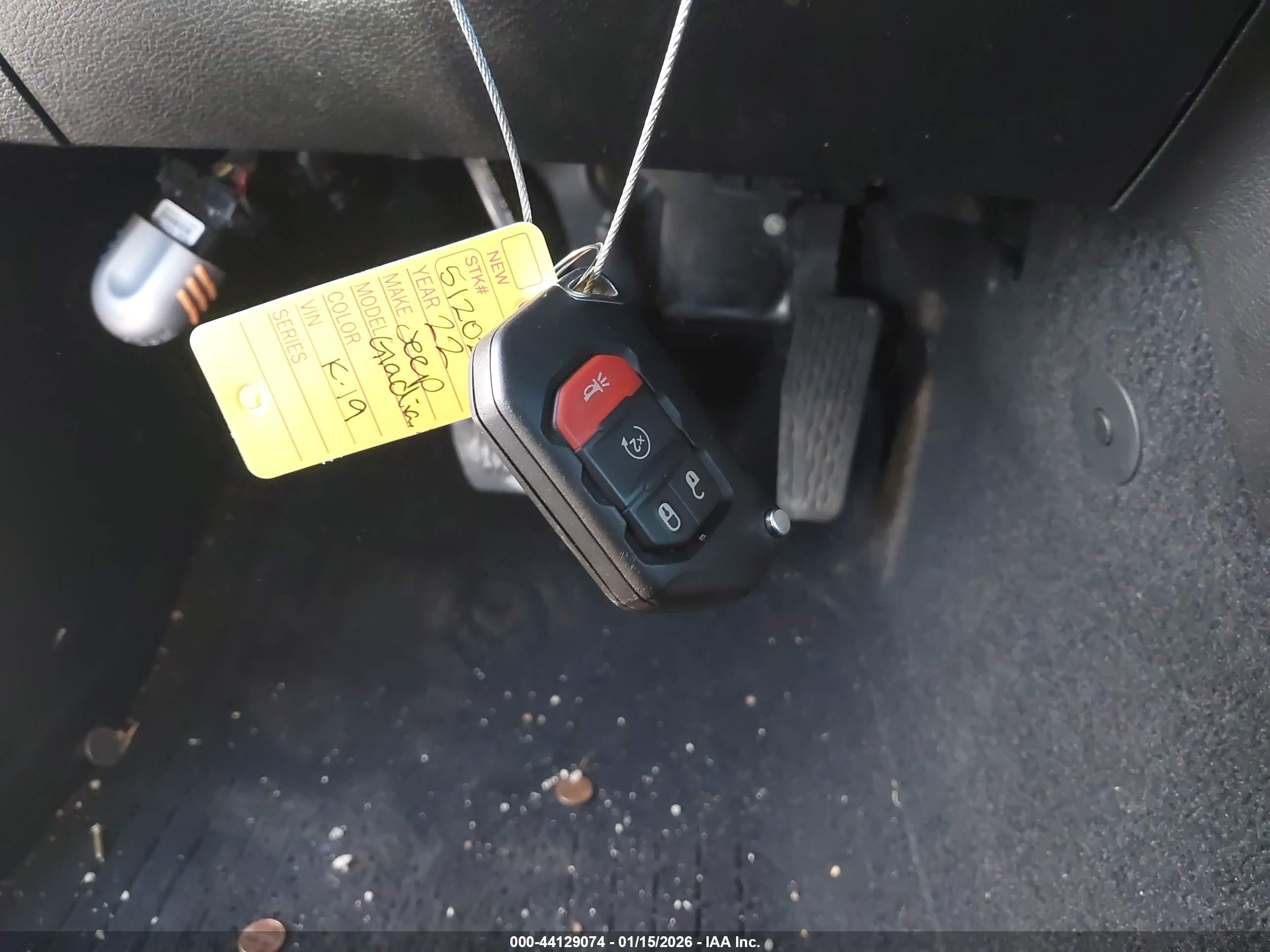 JEEP GLADIATOR image 11