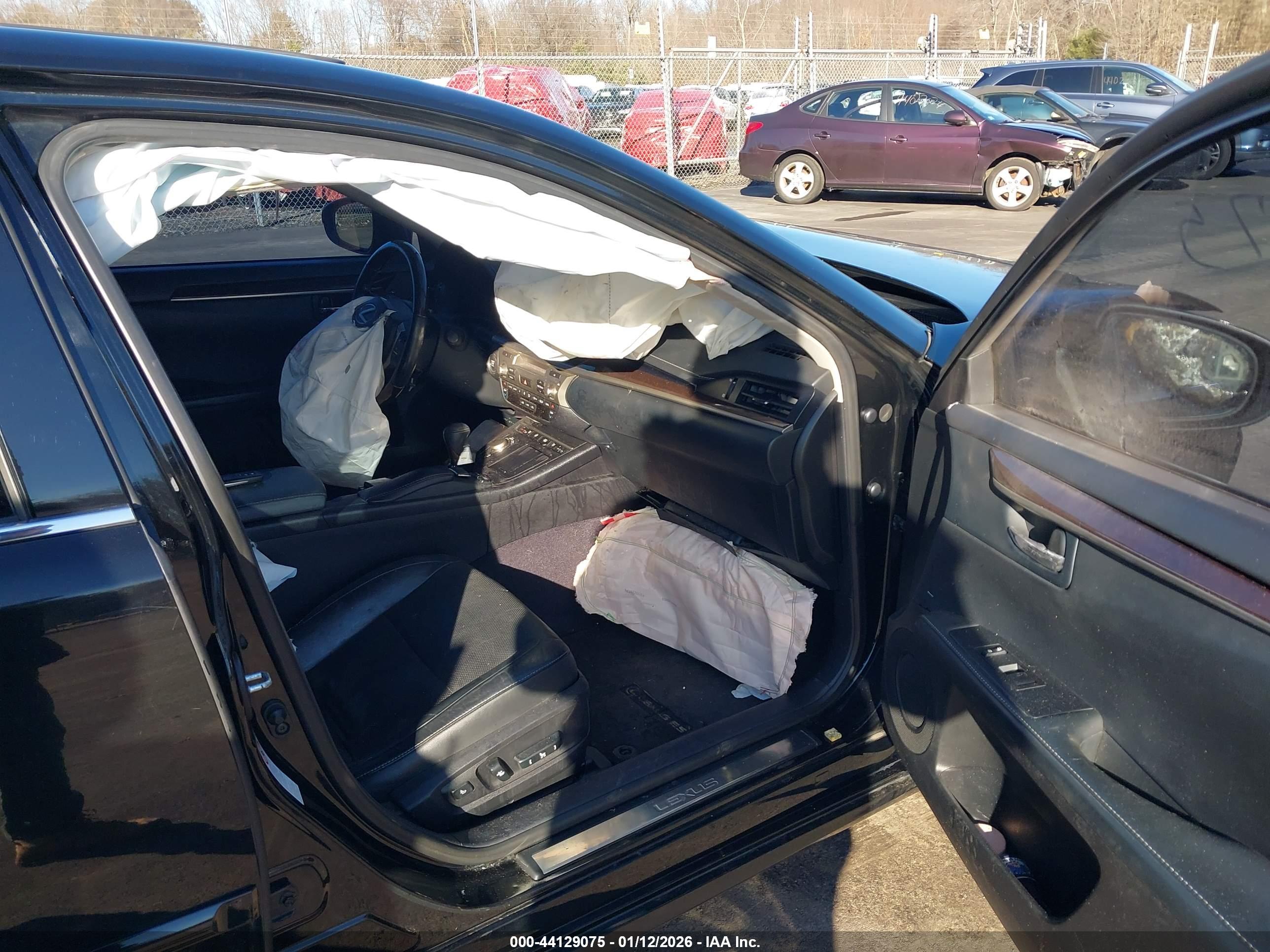 LEXUS ES image 5