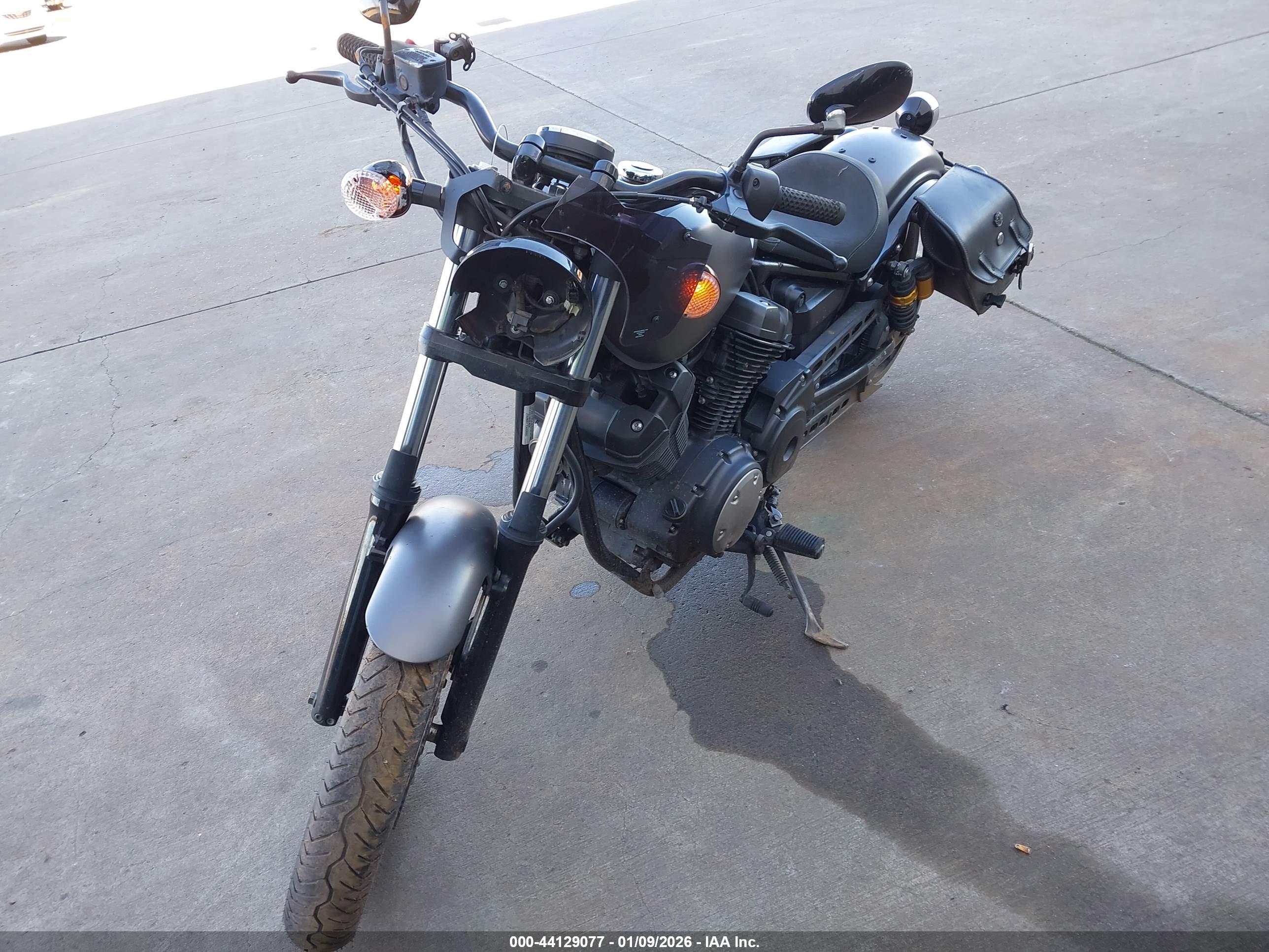 YAMAHA XVS950 image 2