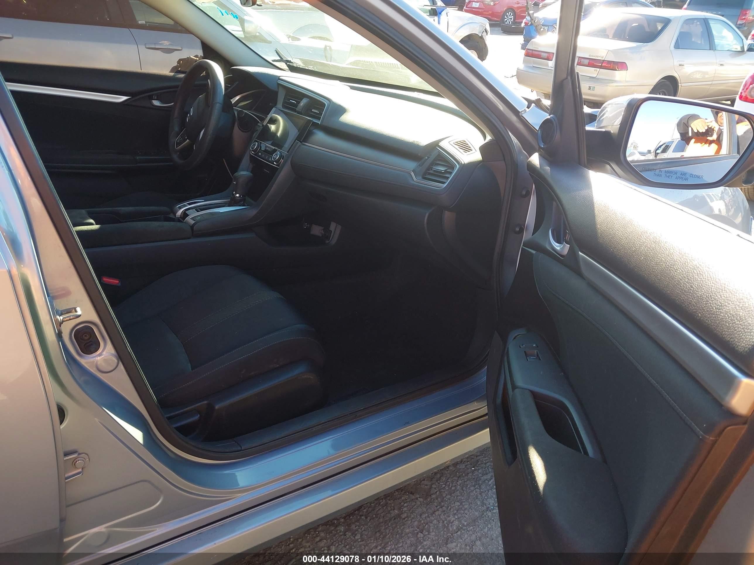 HONDA CIVIC image 5