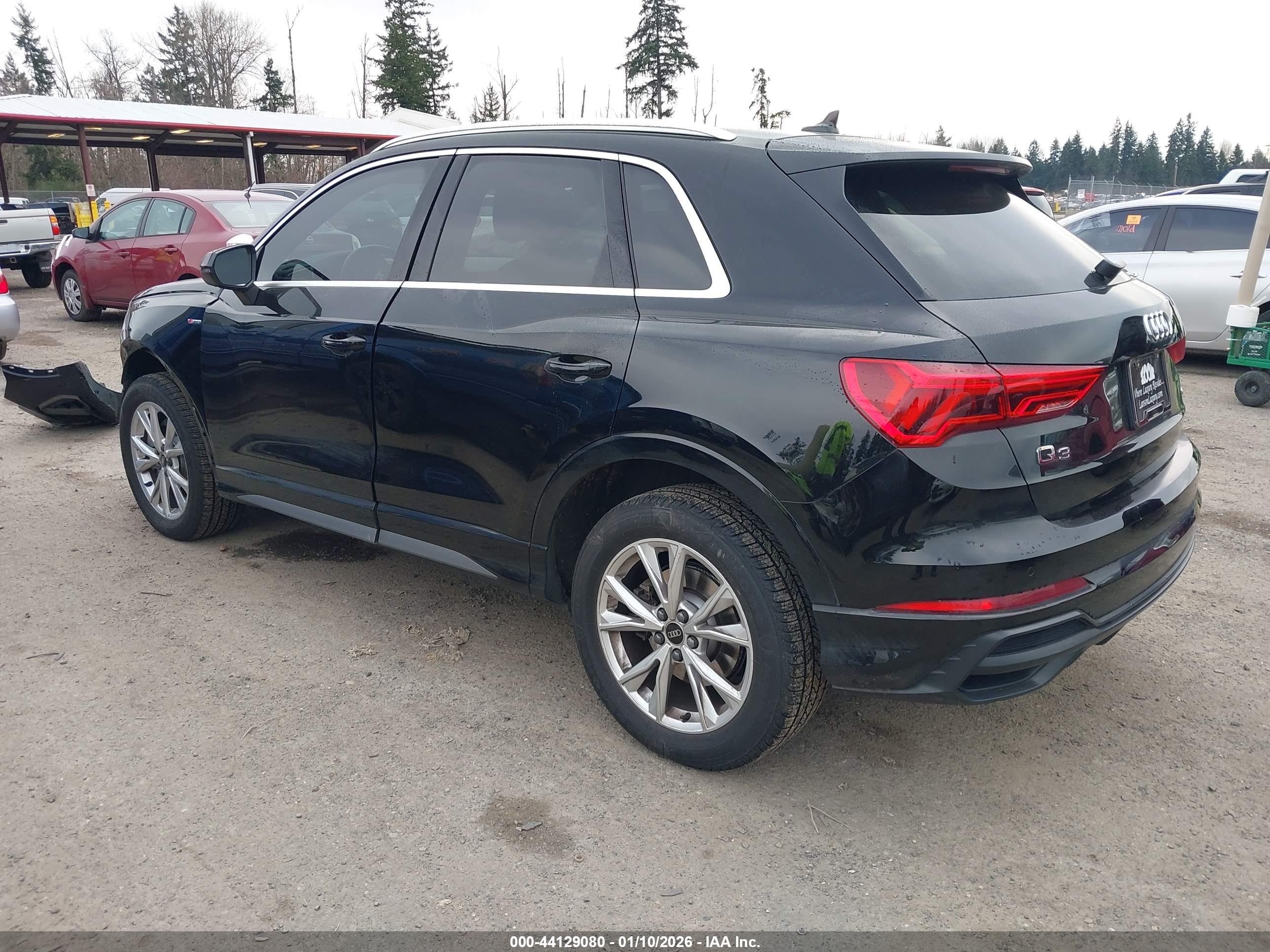 AUDI Q3 image 3