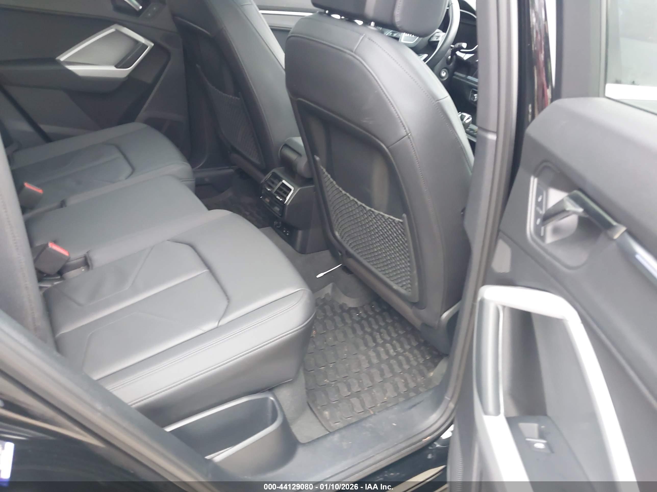AUDI Q3 image 8