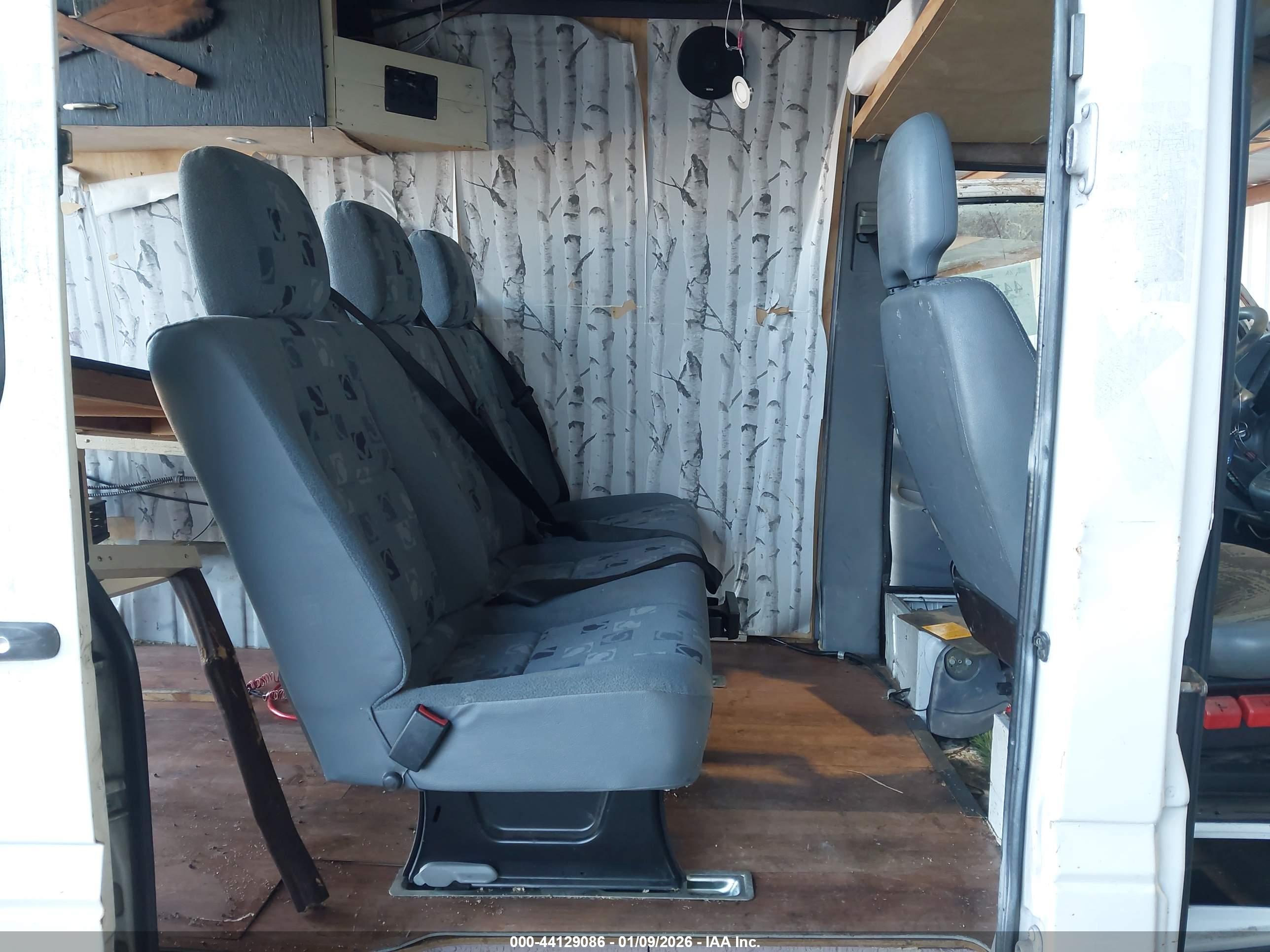 DODGE SPRINTER image 8