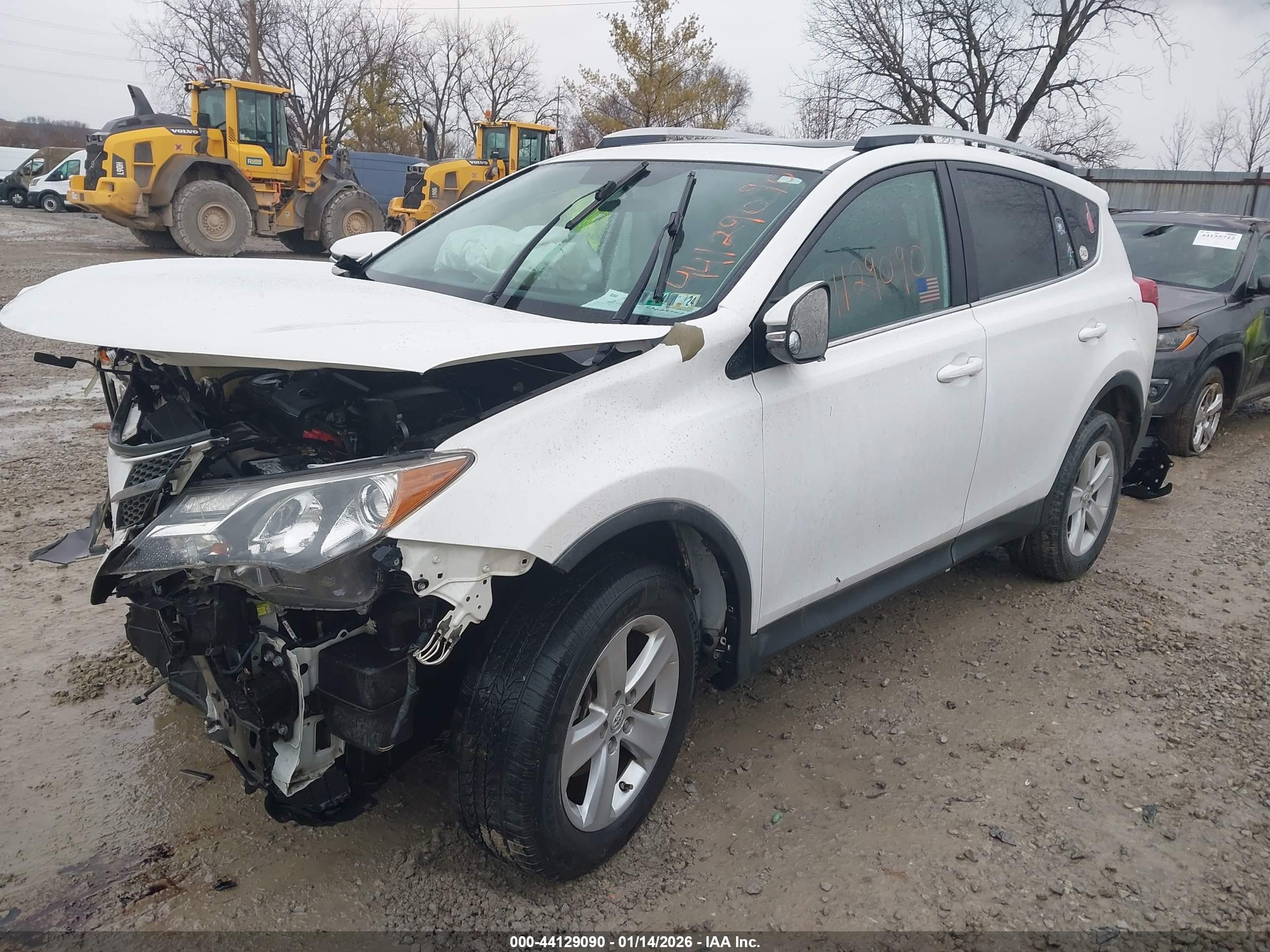 TOYOTA RAV4 image 2