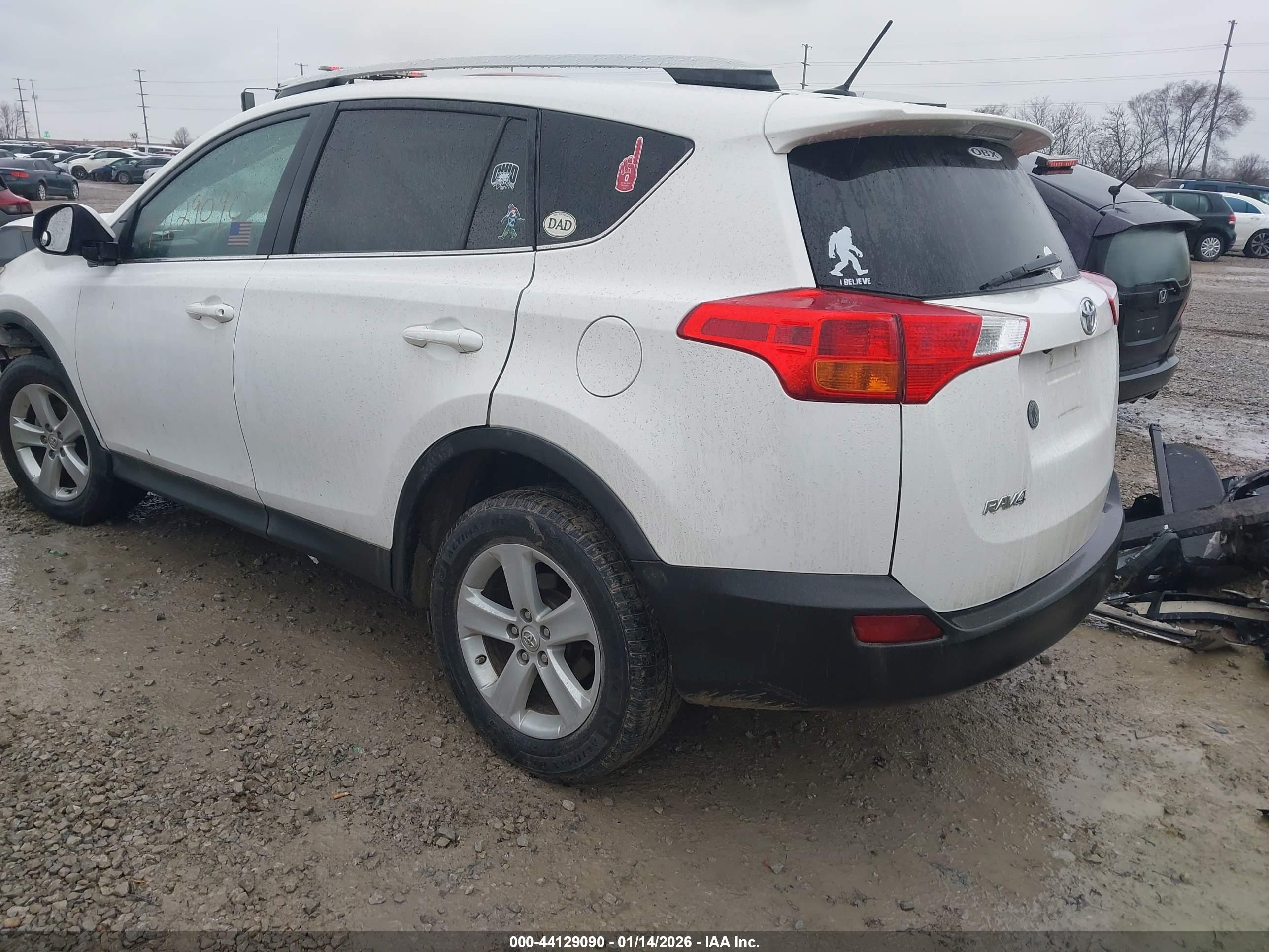 TOYOTA RAV4 image 3