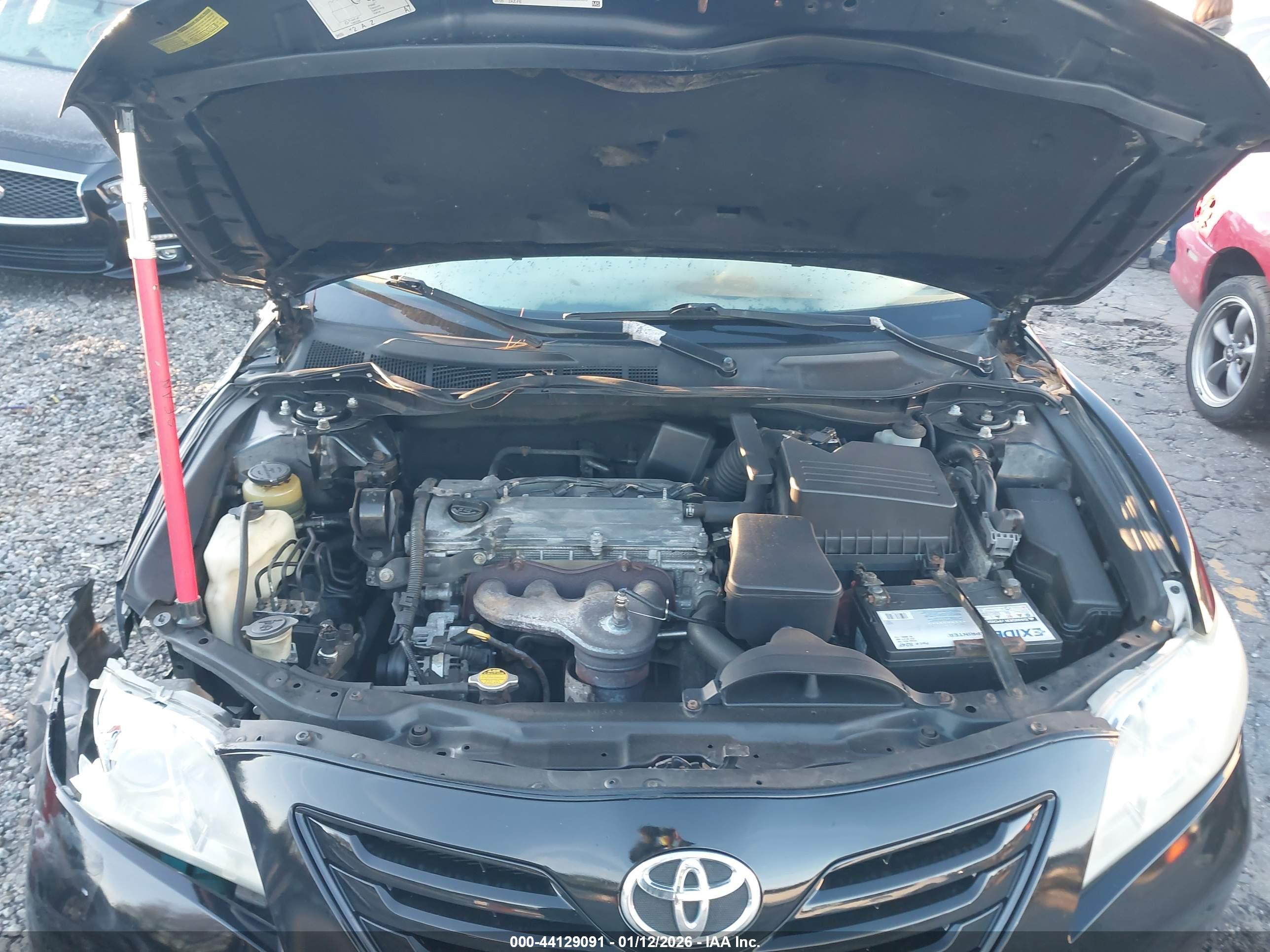 TOYOTA CAMRY image 10
