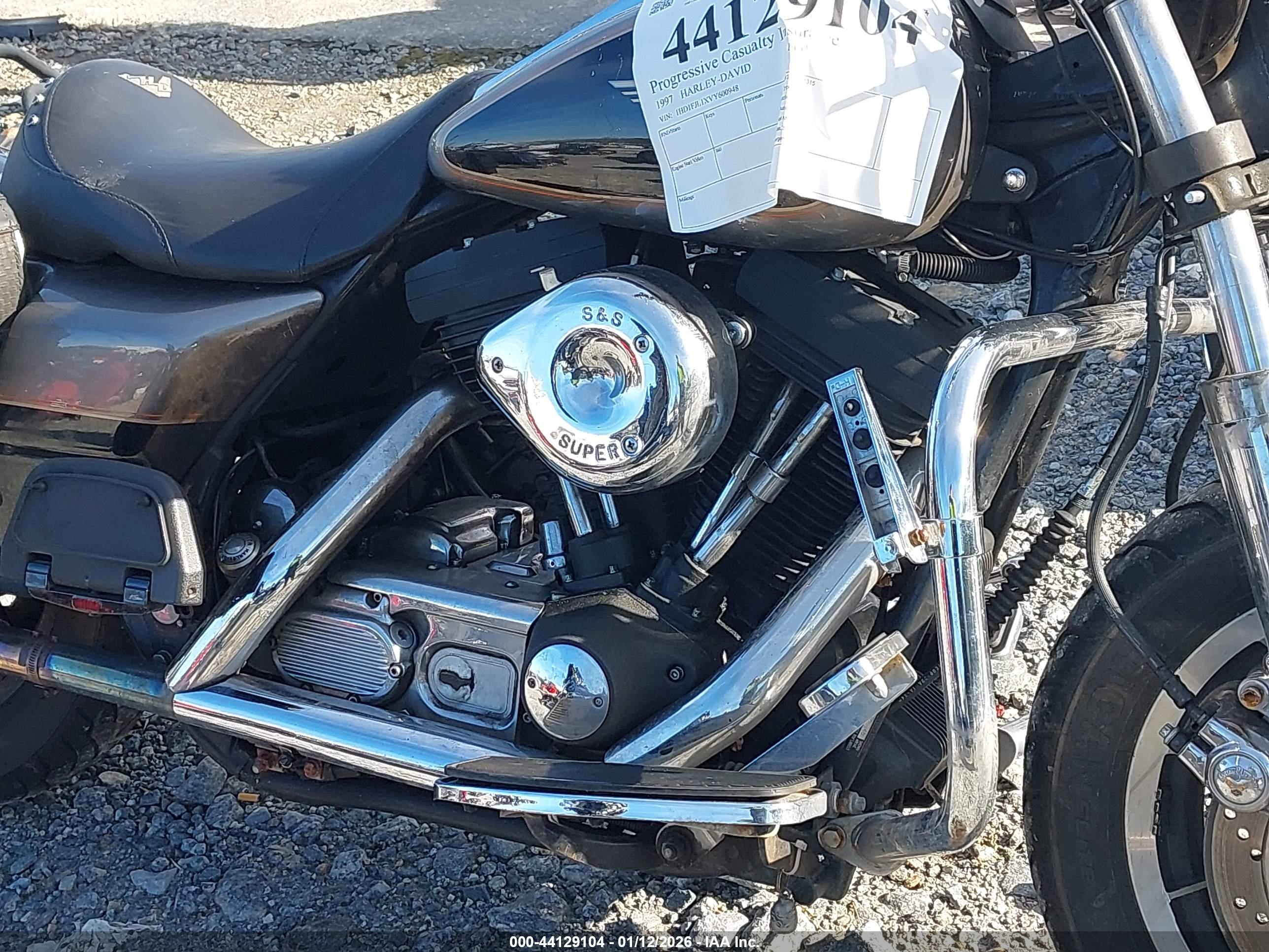 HARLEY-DAVIDSON FLHP image 8