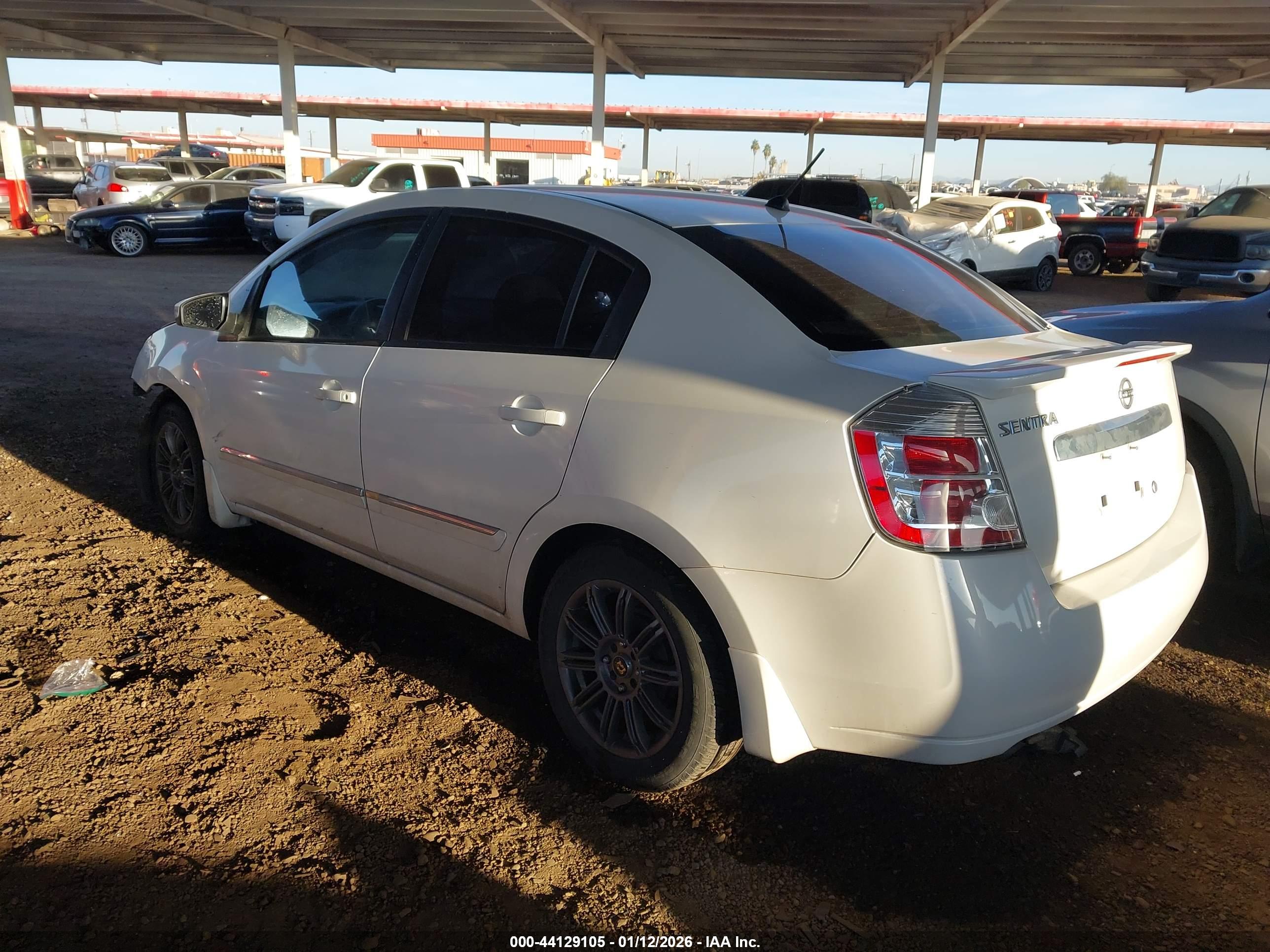 NISSAN SENTRA image 3