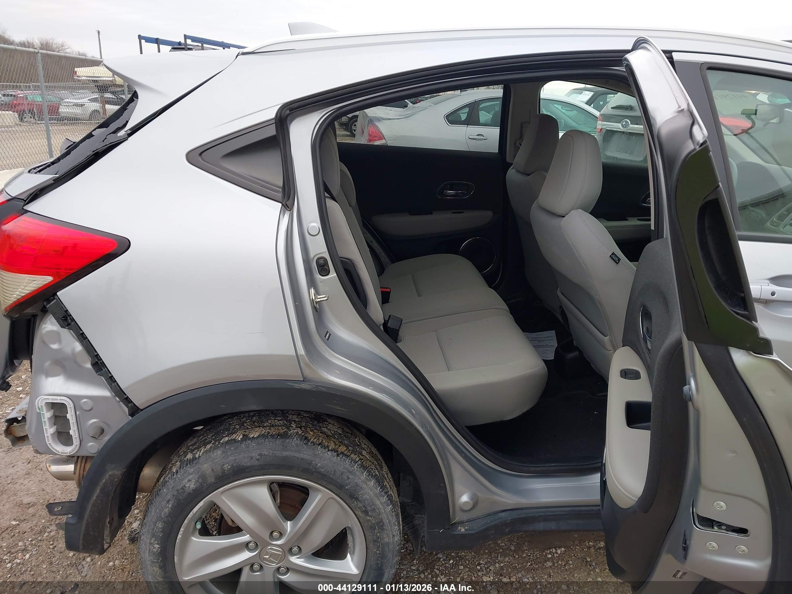 HONDA HR-V image 8