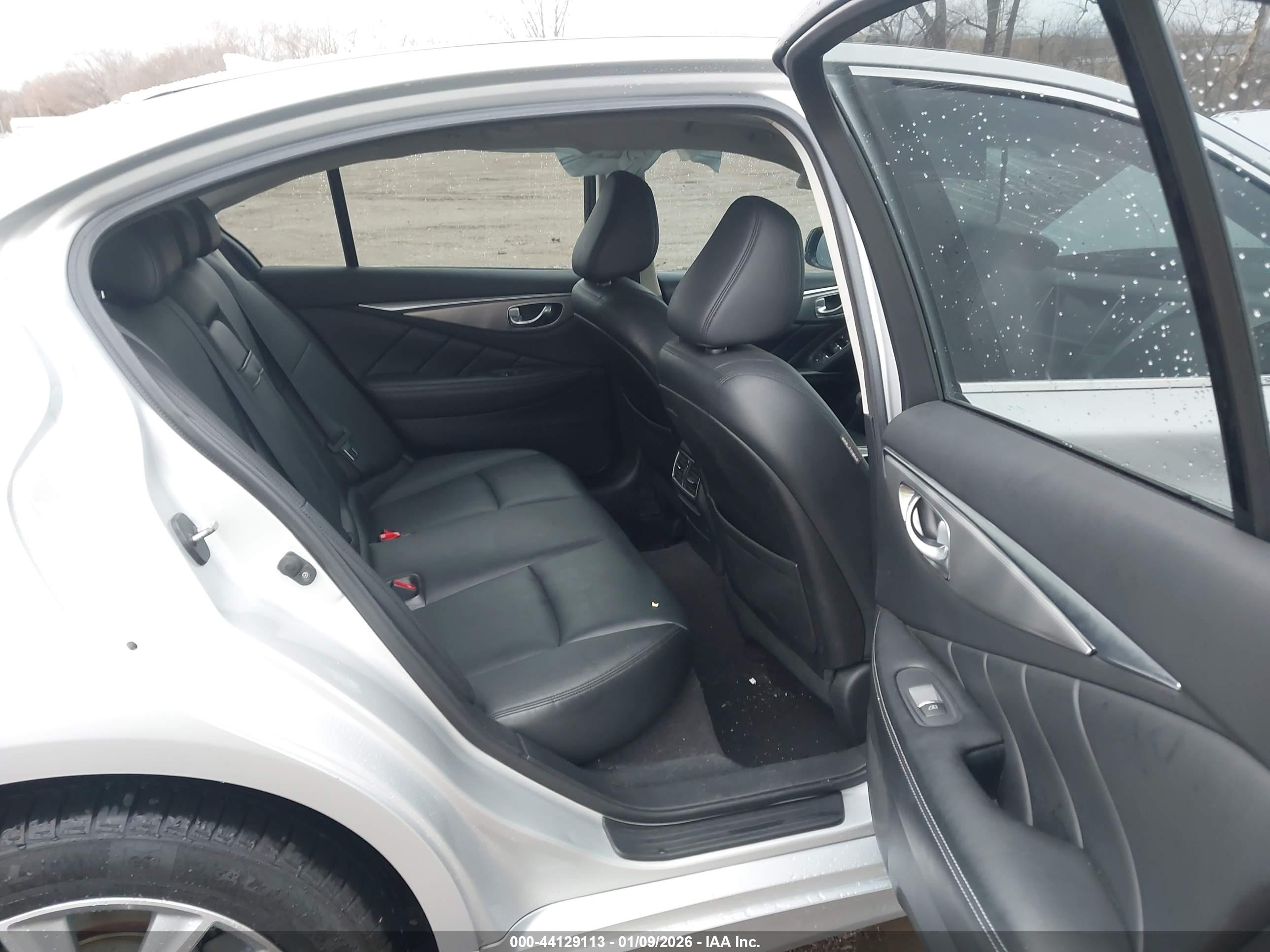 INFINITI Q50 image 8