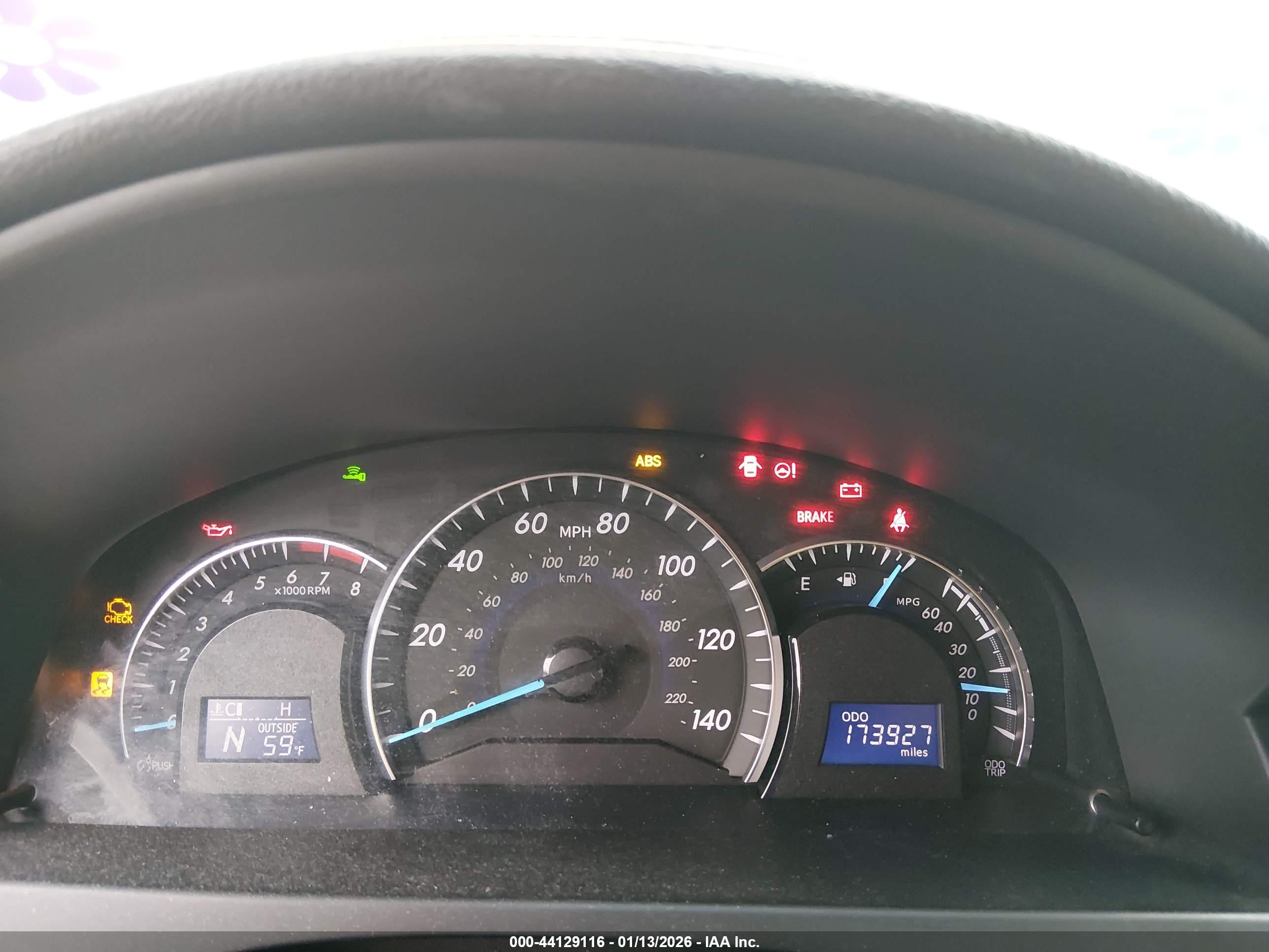 TOYOTA CAMRY image 7