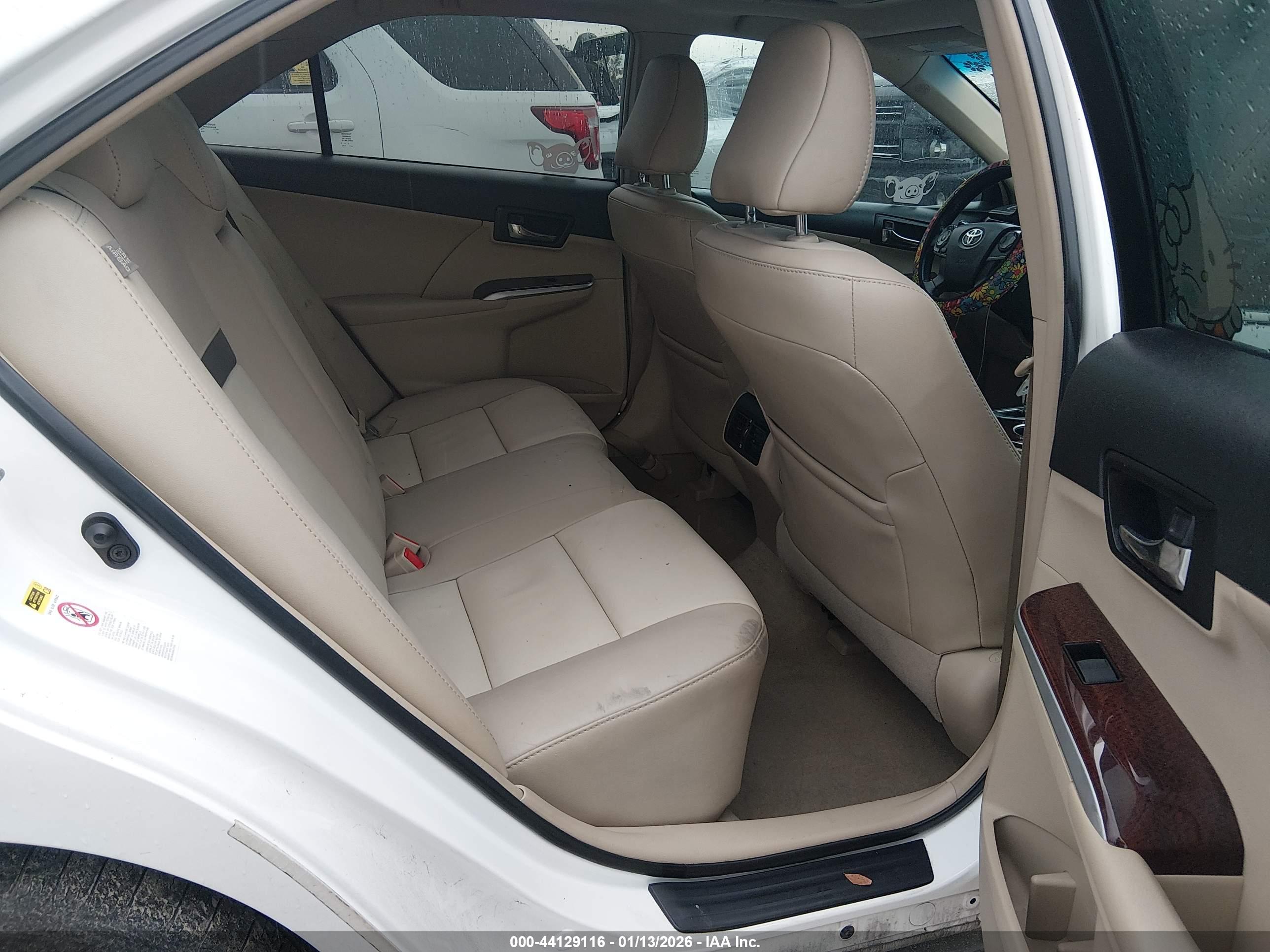 TOYOTA CAMRY image 8
