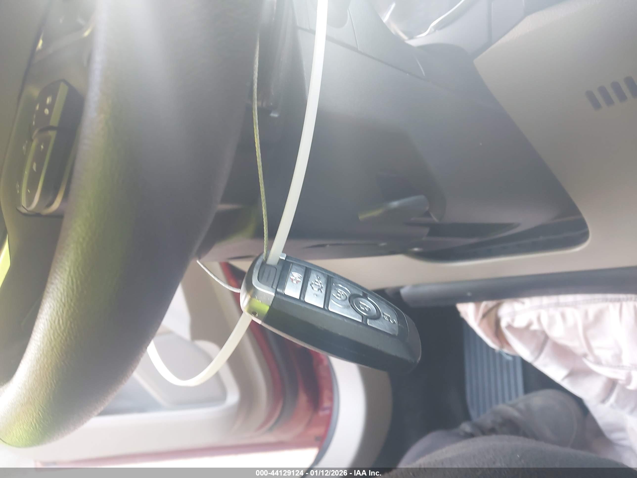 FORD FUSION image 11