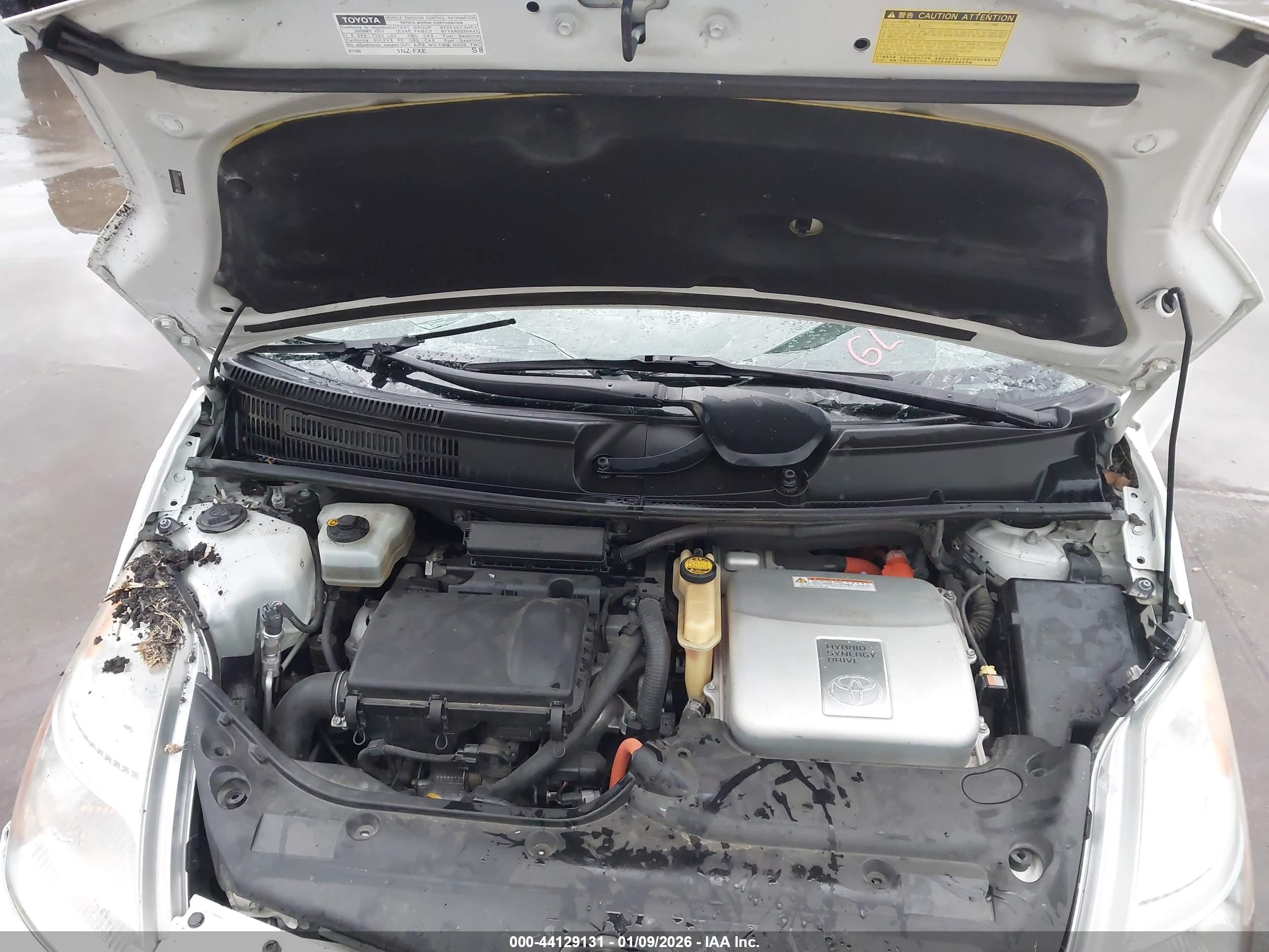 TOYOTA PRIUS image 10