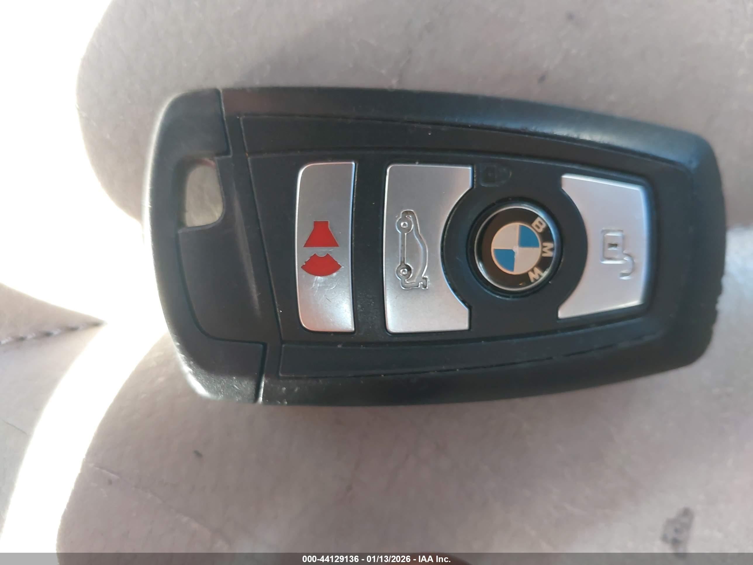 BMW 528I image 11