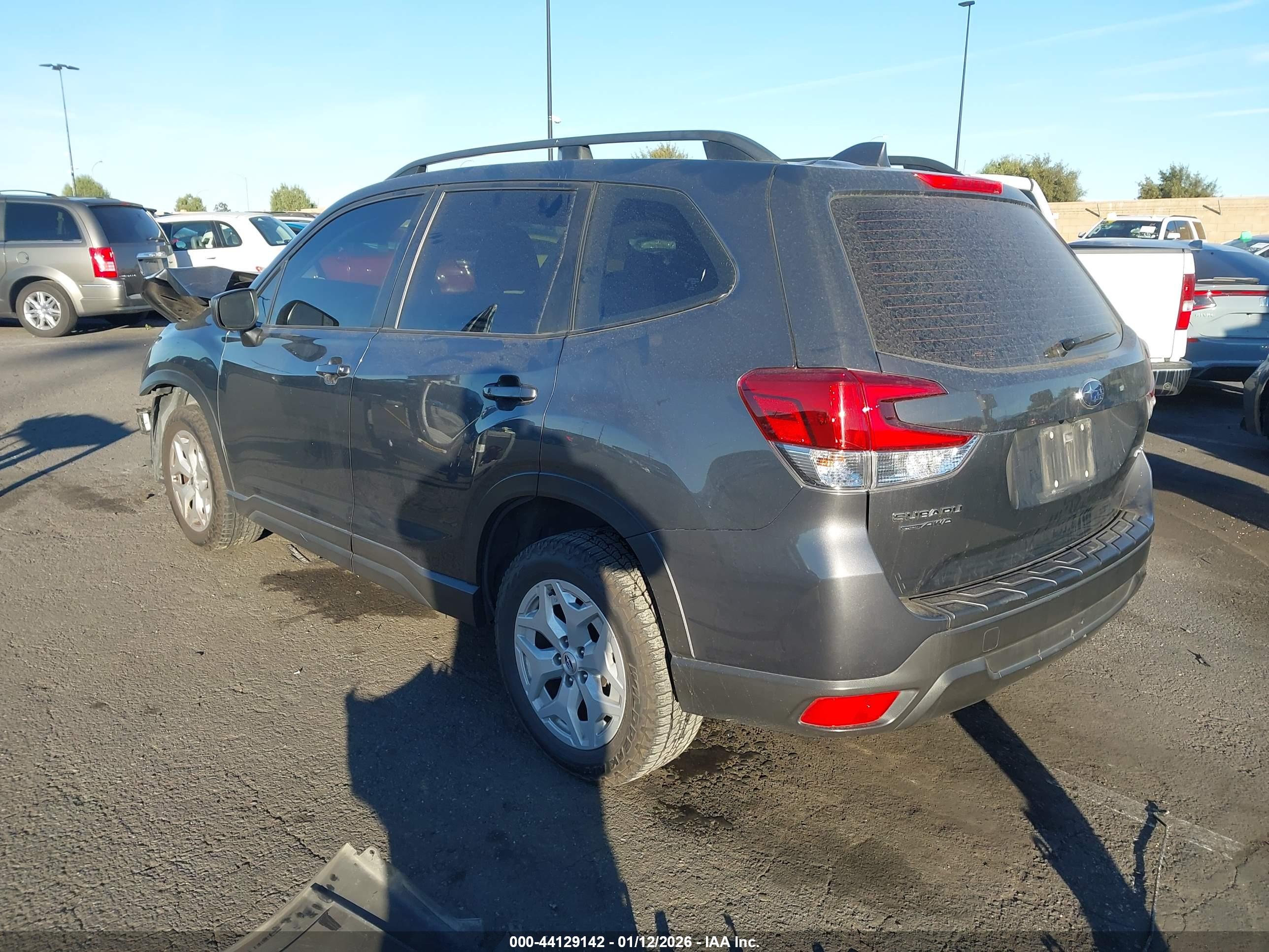 SUBARU FORESTER image 3