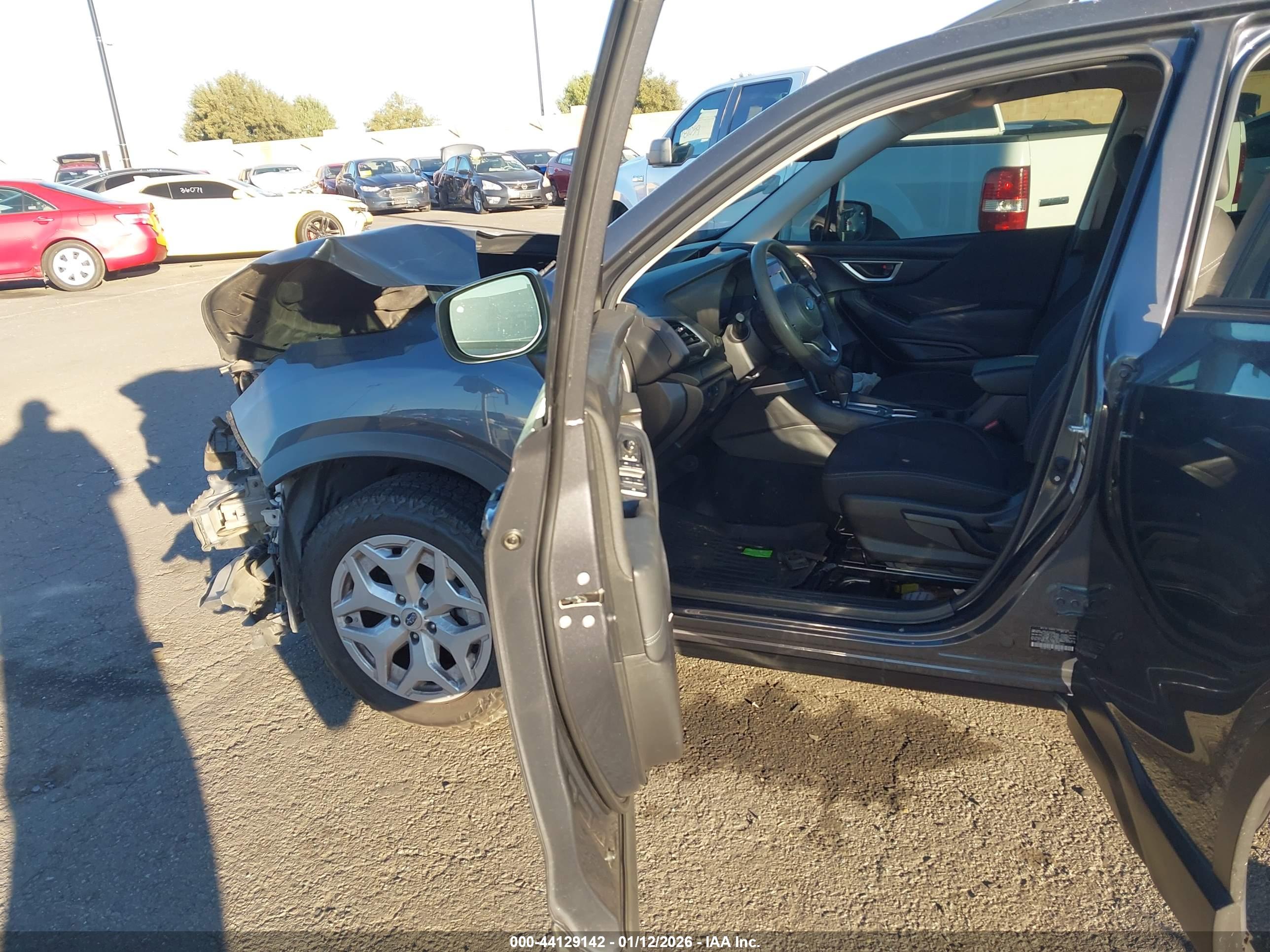 SUBARU FORESTER image 5