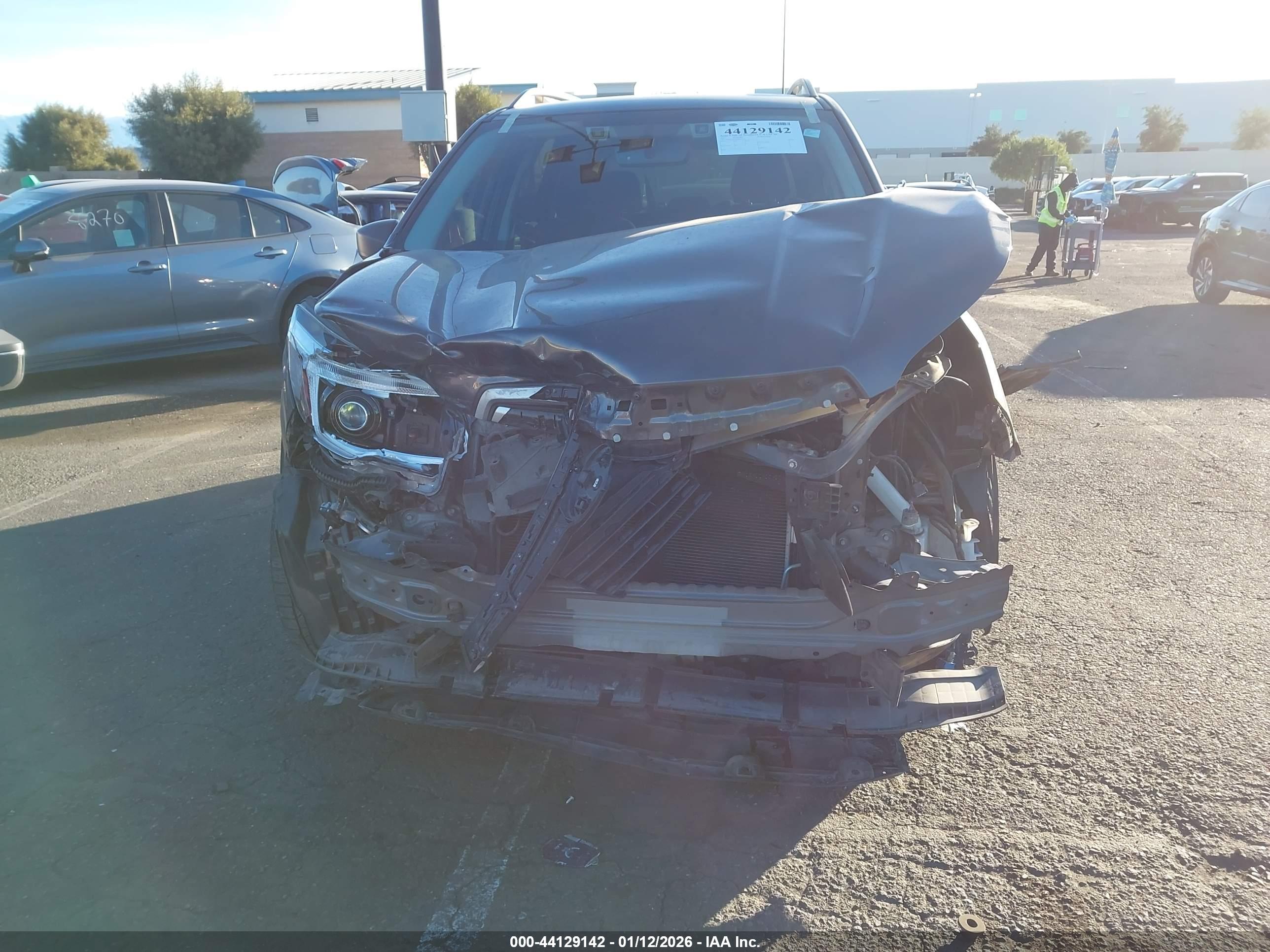 SUBARU FORESTER image 6