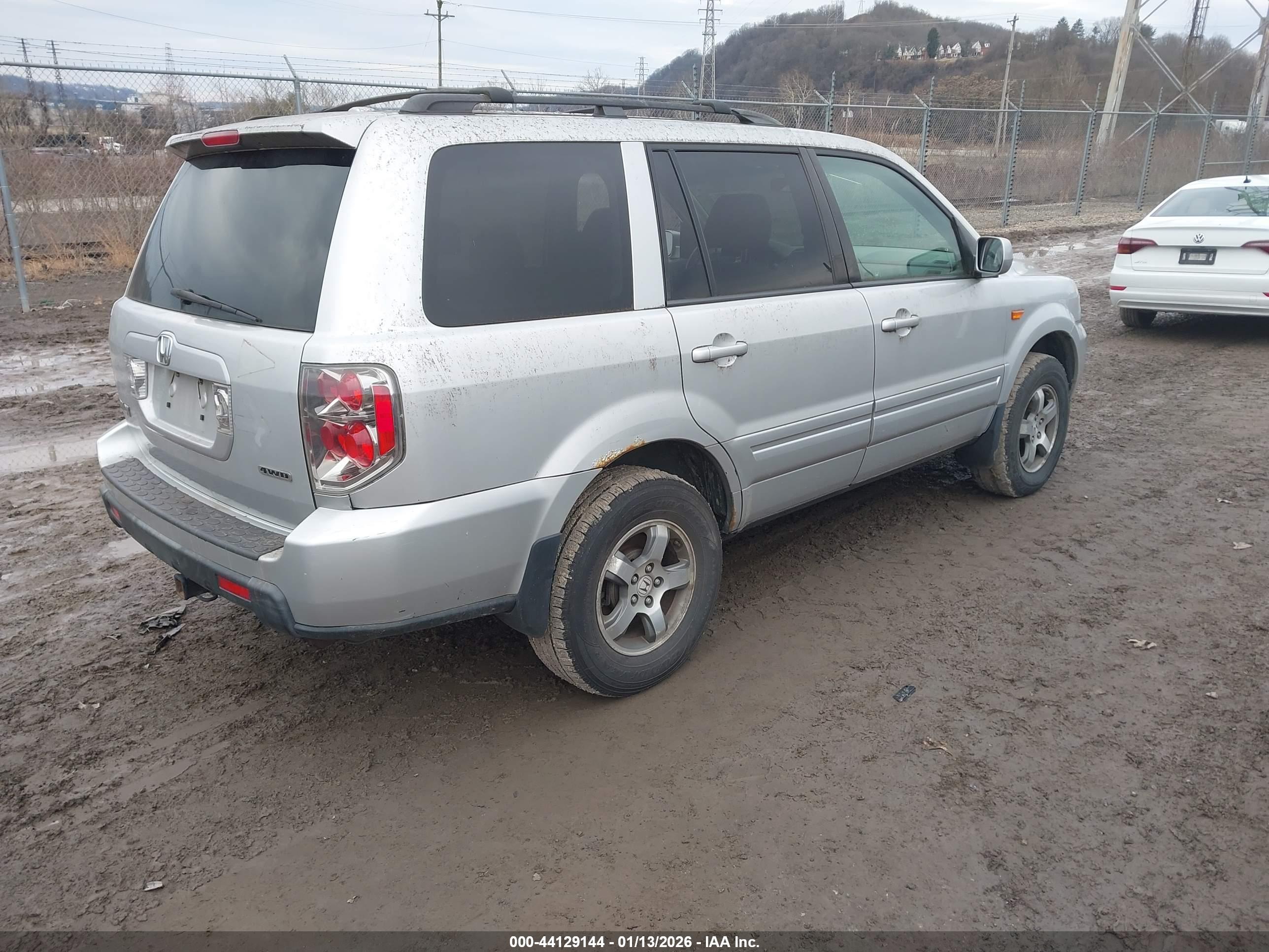 HONDA PILOT image 4