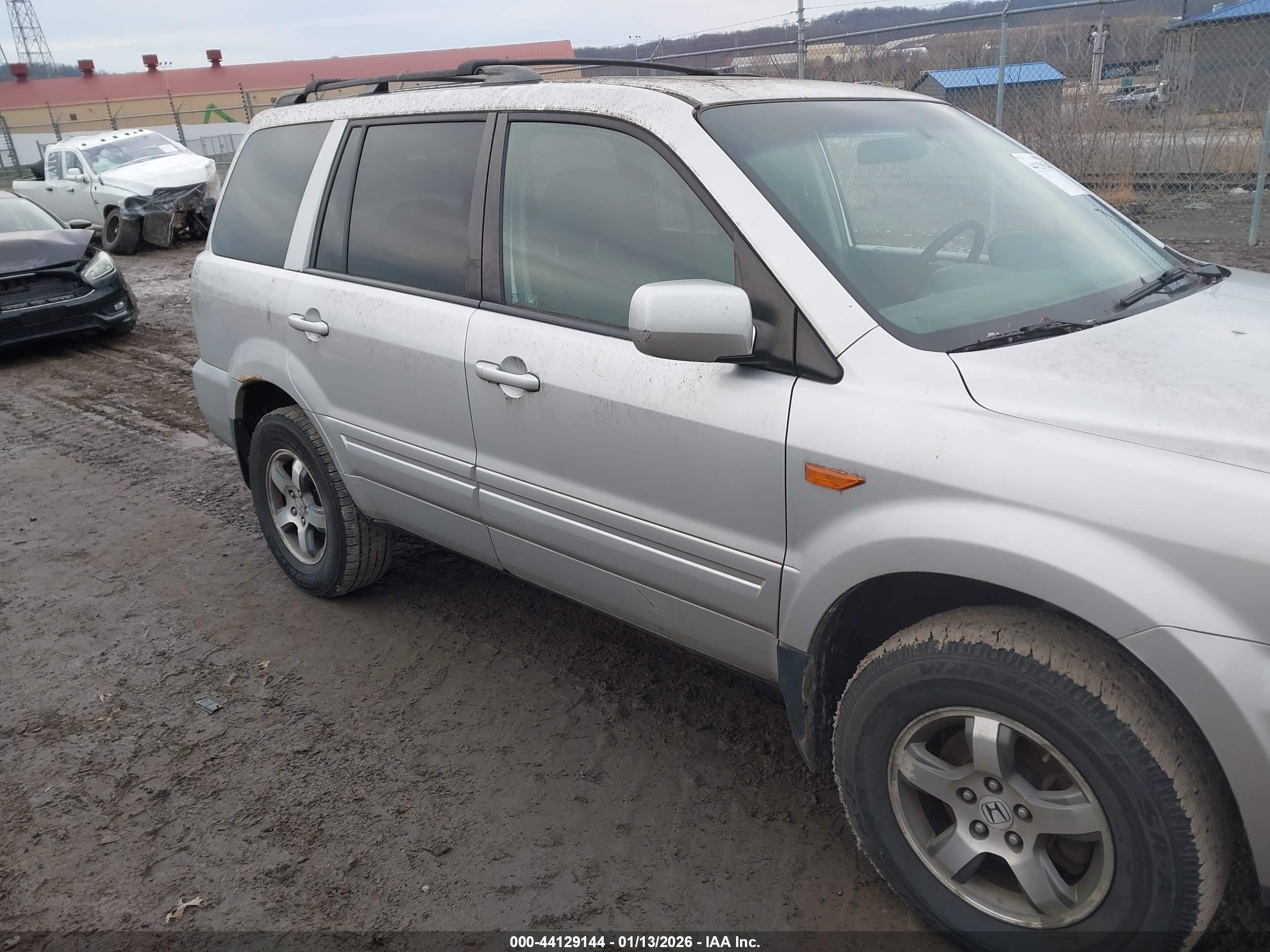 HONDA PILOT image 6