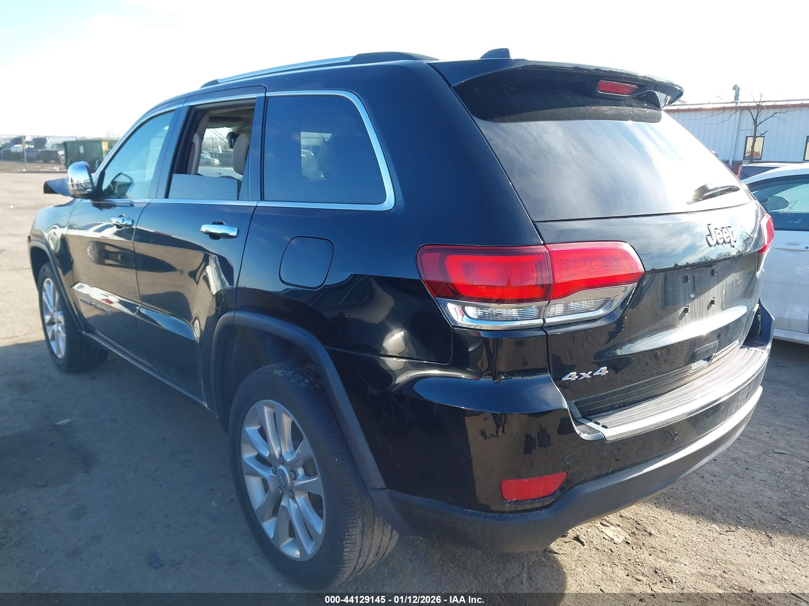 JEEP GRAND image 3
