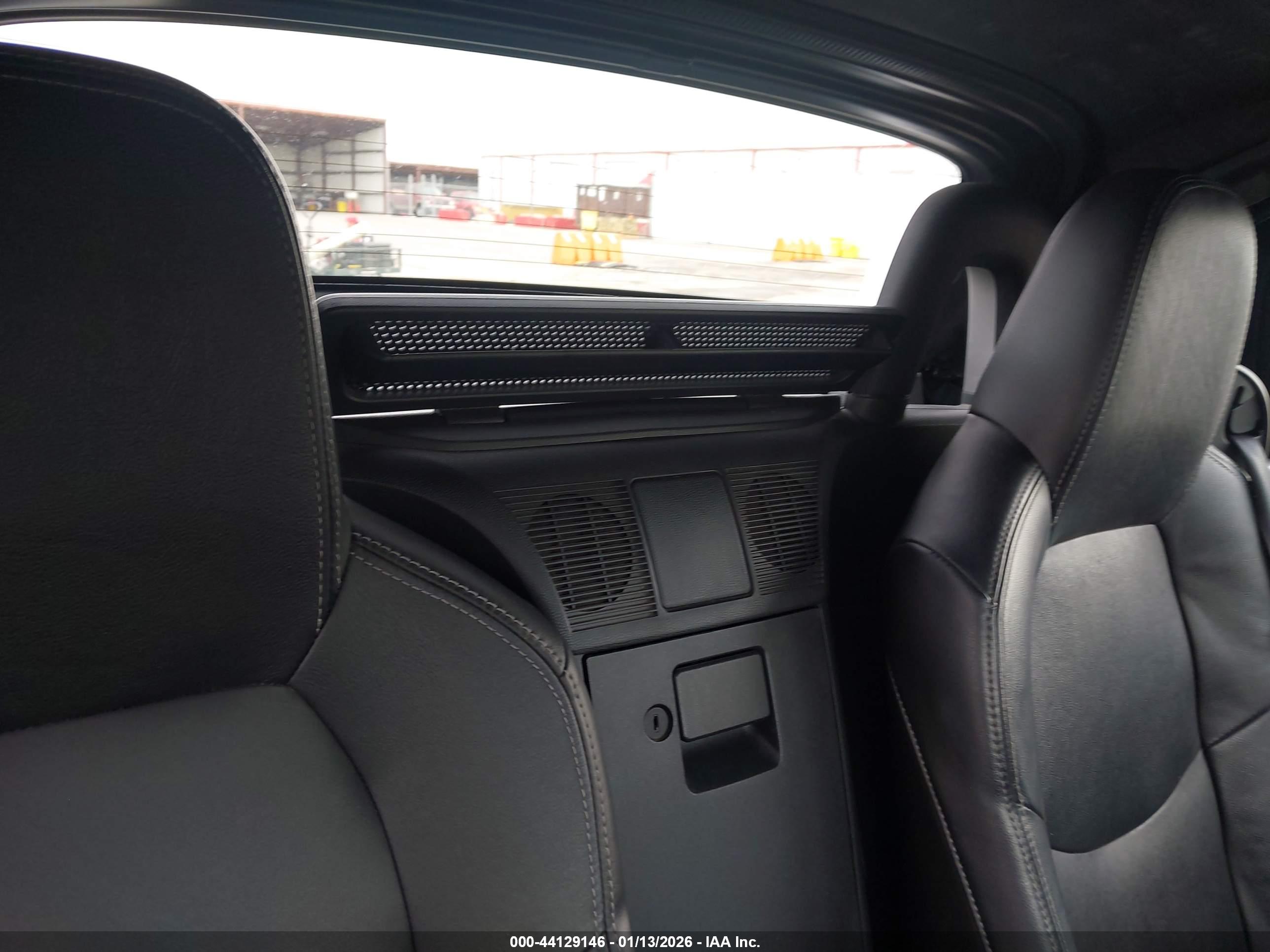 MAZDA MX-5 image 8