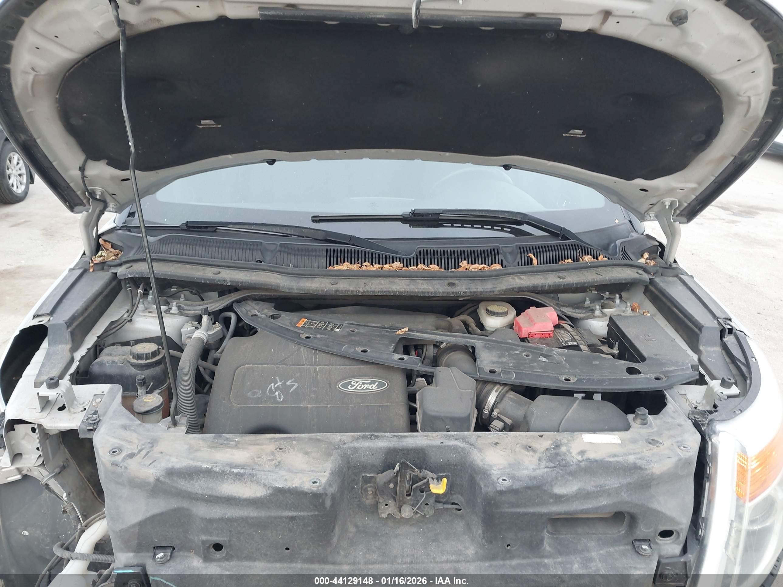 FORD EXPLORER image 10