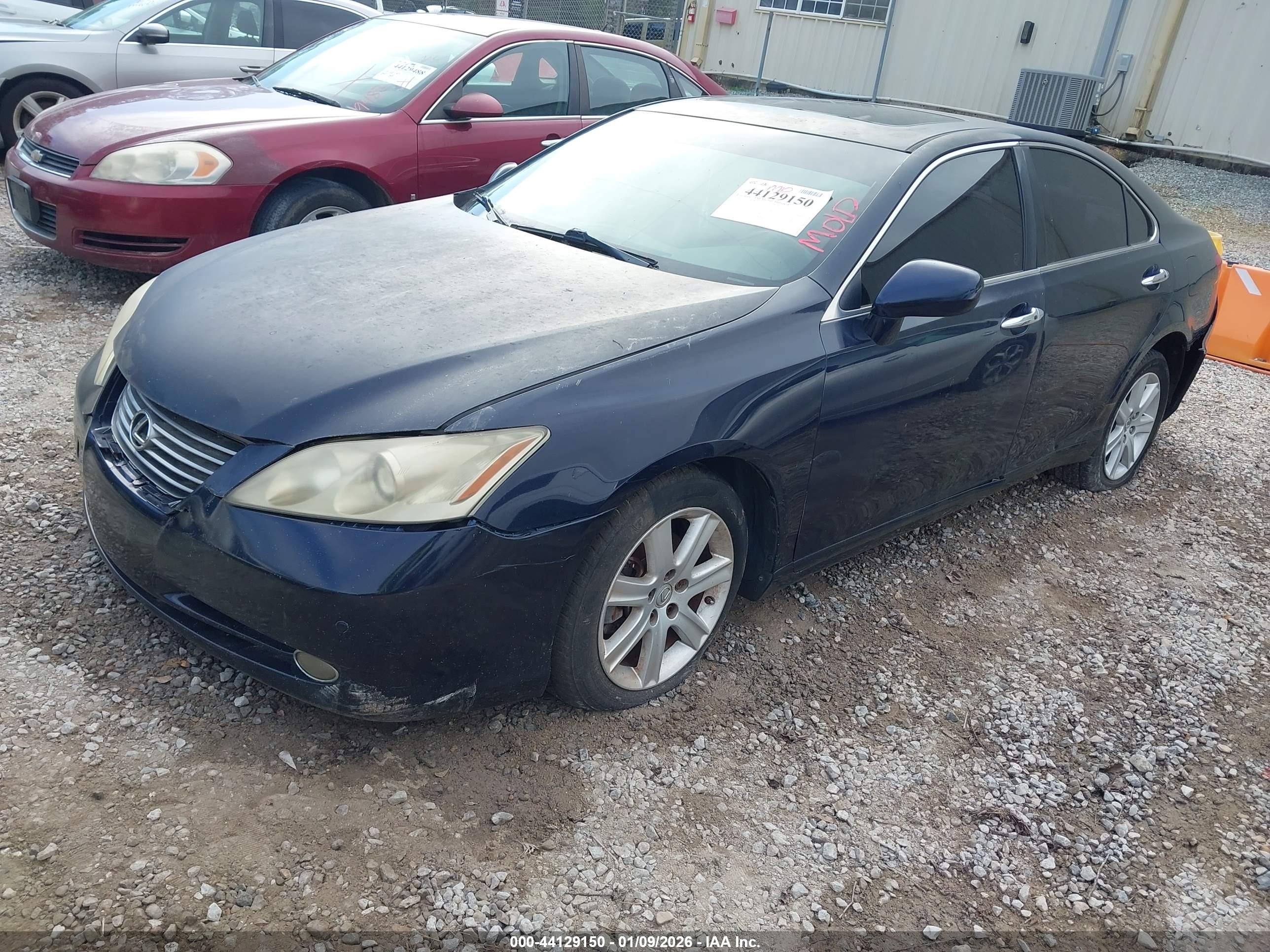 LEXUS ES image 2