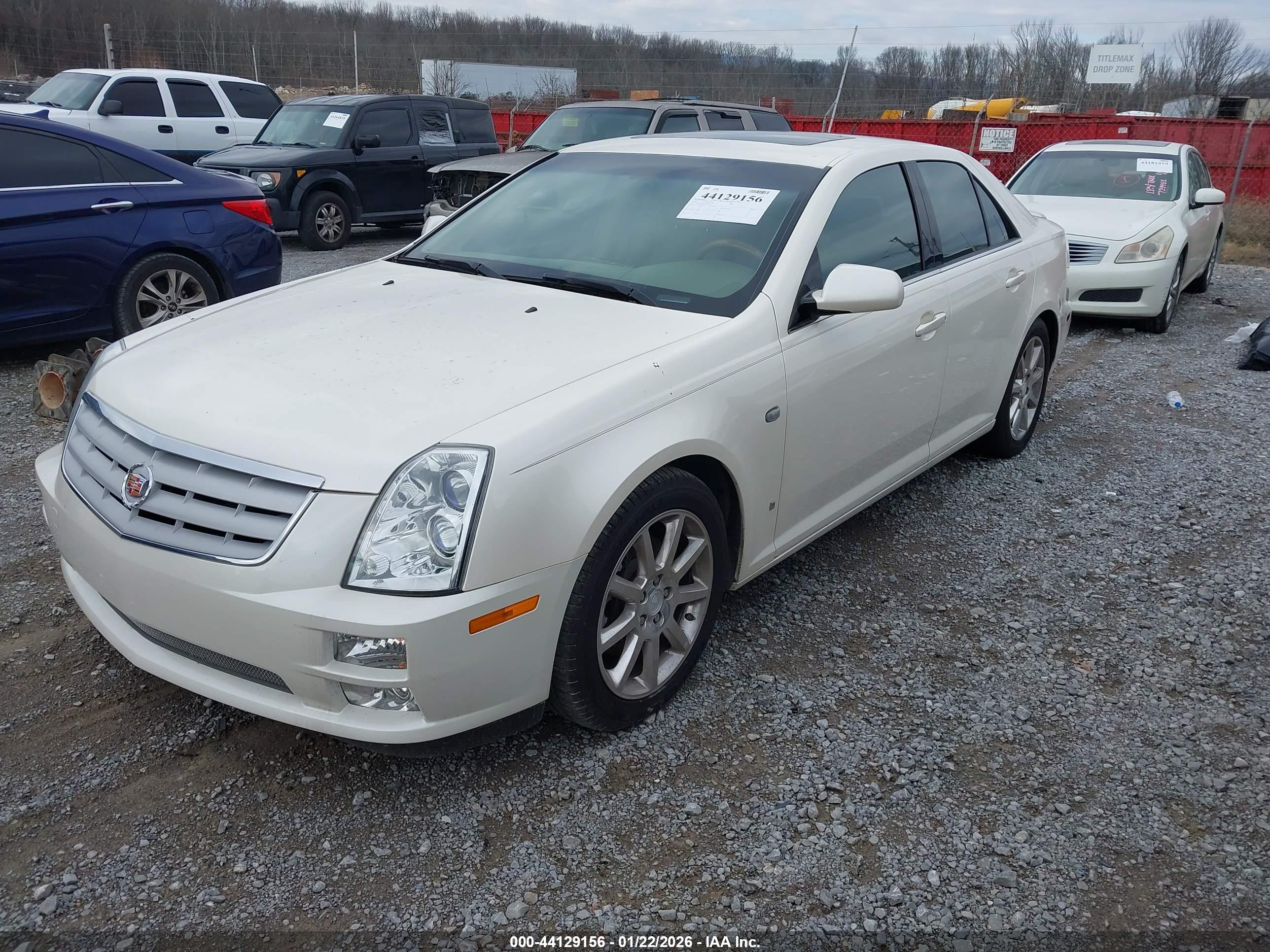 CADILLAC STS image 2