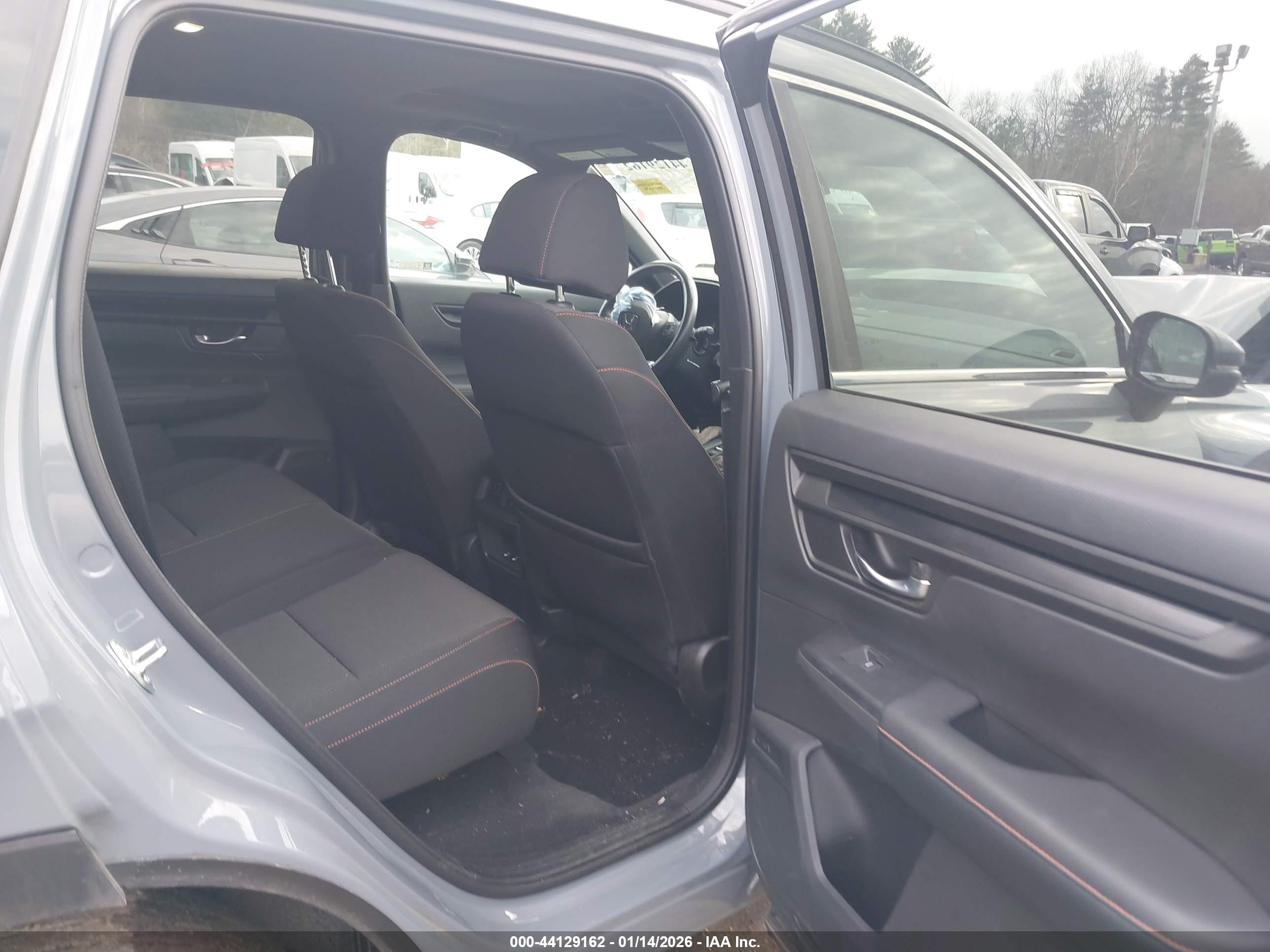 HONDA CR-V image 8